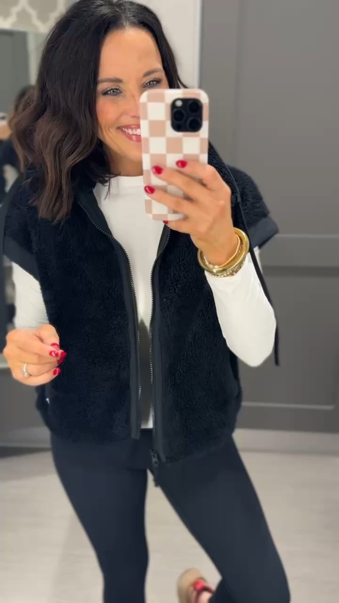 Oh my gosh y’all I am obsessed with this faux fur vest from Target! I know this one won’t last long because it is so chic and easily dressed up or down for some festive fashion!! 💫 Target finds vital target fashion winter wear women’s style holiday look faux fur vest black winter outfit VintagePickin 

#LTKHoliday #LTKSeasonal #LTKootd