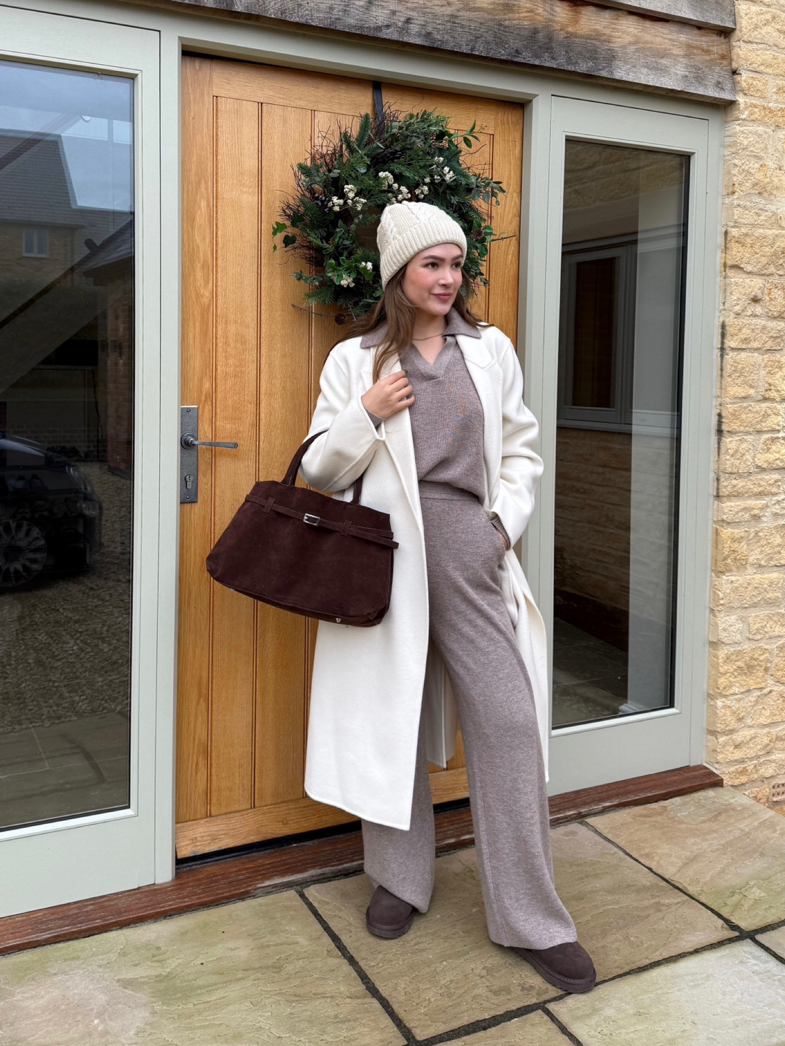 Christmas Eve in the Cotswolds 🎄🪵

#LTKeurope #LTKWinterSale #LTKuk