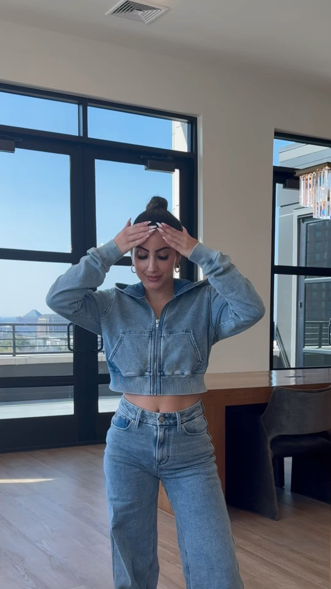 Jeanius good American sweat suit is 30% for Black Friday. Wearing a 0 in the pants and XS in the zip up. 

Black Friday sales, good American, matching set

#LTKFindsUnder100 #LTKStyleTip #LTKCyberWeek