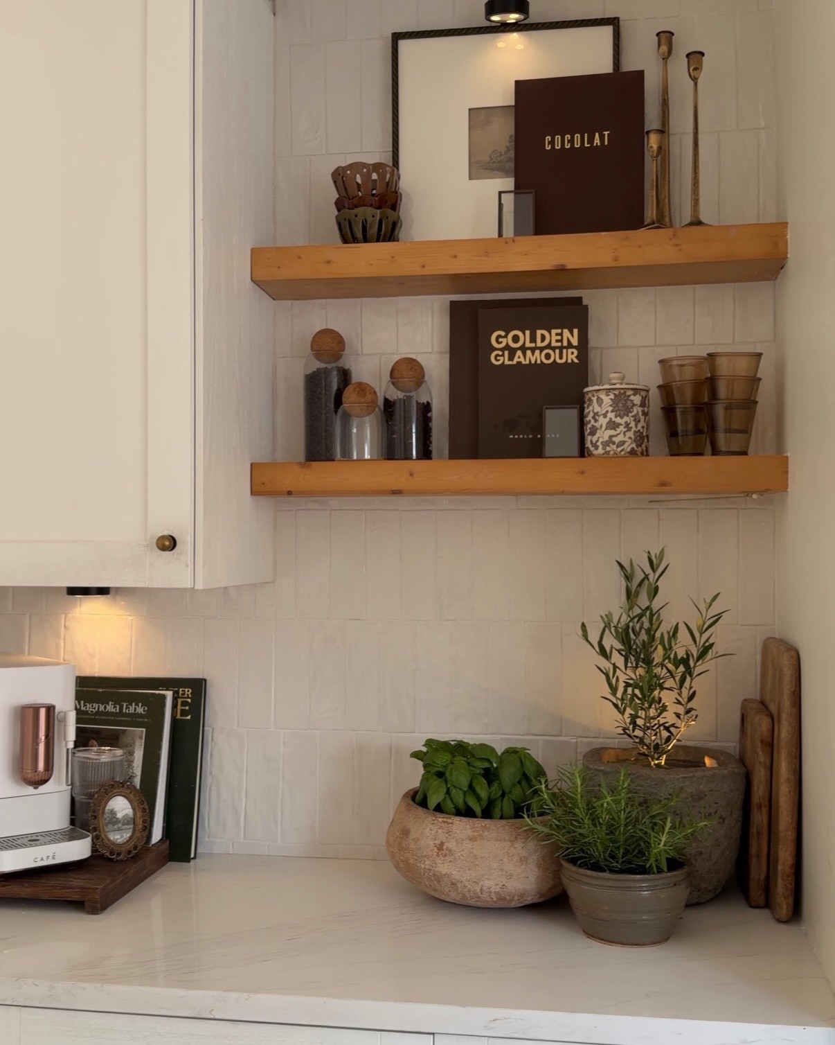 Kitchen lately 🤎
Mi cocina últimamente 🤎

#kitchen #cocina #home #homedecor #kitcheninspo