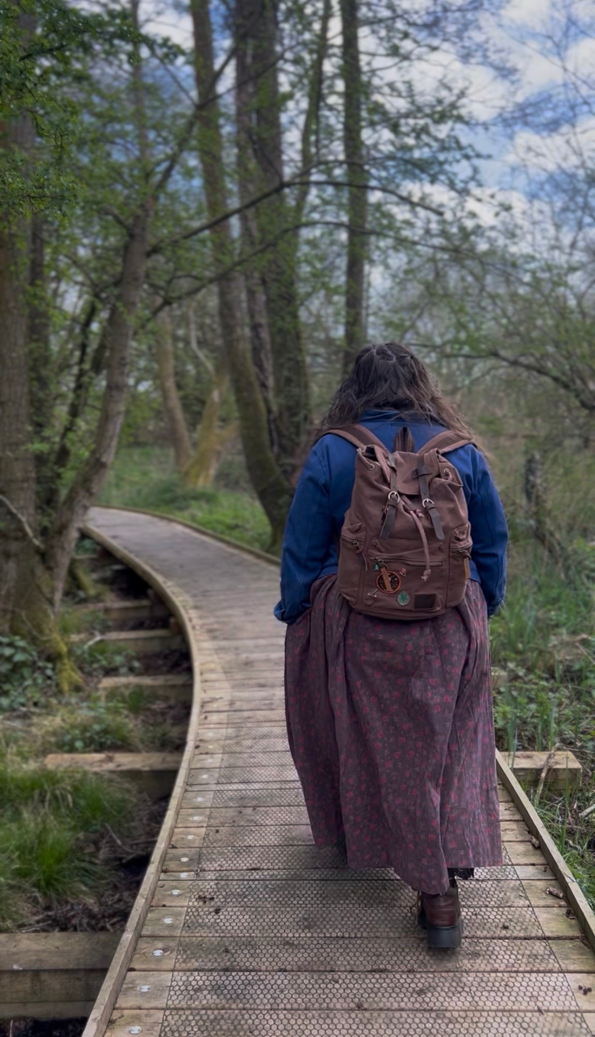 The cottagecore outfit I wore to go for a walk and do some bird watching, for my nieces birthday! 

I really need to get myself a jacket for spring, I ended up borrowing Callum’s.


#plussizefashion #cottagecorevibes #hobbitcore #walkingoutfit #curvystyle 

#LTKplussize #LTKuk #LTKspring