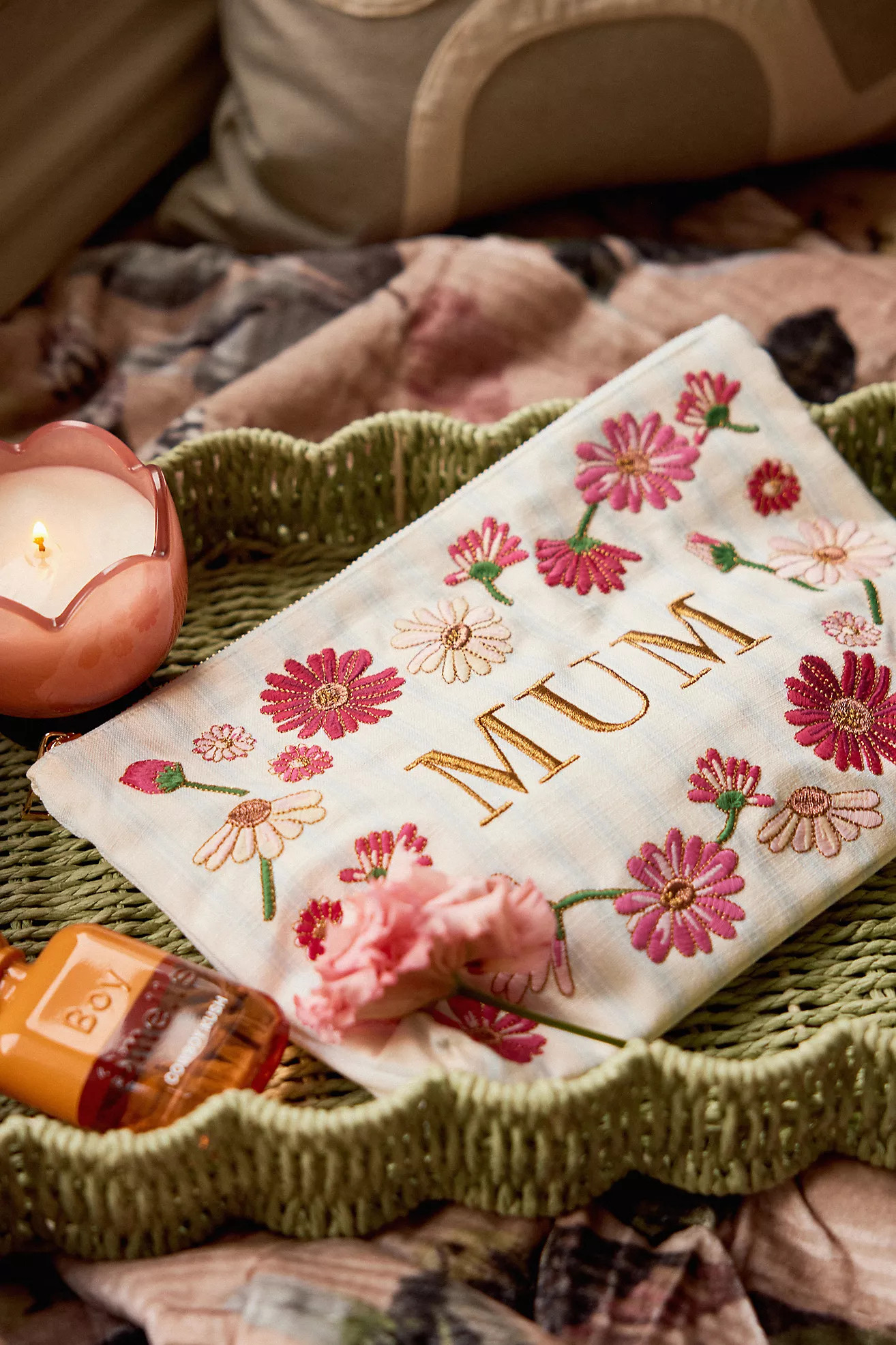 Elizabeth Scarlett Embroidered Mum Everyday Pouch | Anthropologie (UK)