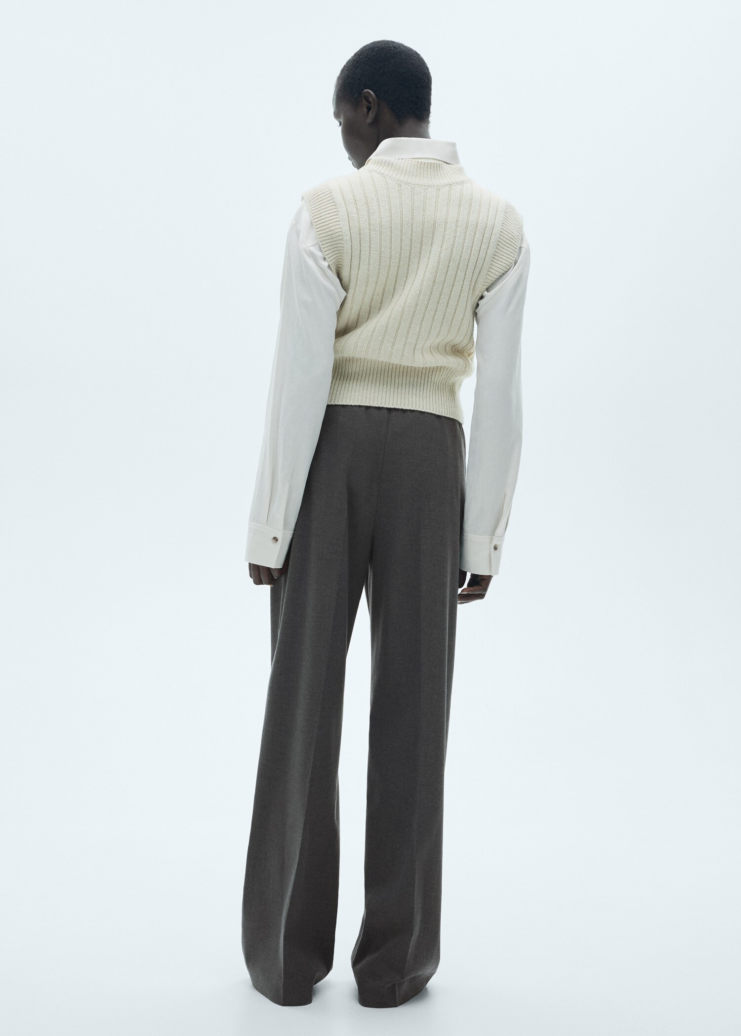 Flowy straight-fit trousers | MANGO (UK)