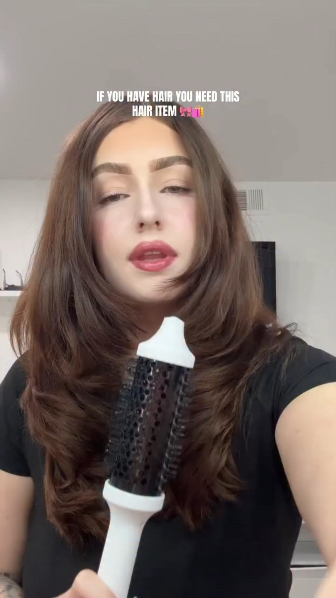 If I could re-purchase this 1 million times over I 1000% would🤍 it’s that good! ￼

#hairtok #thermalbrush