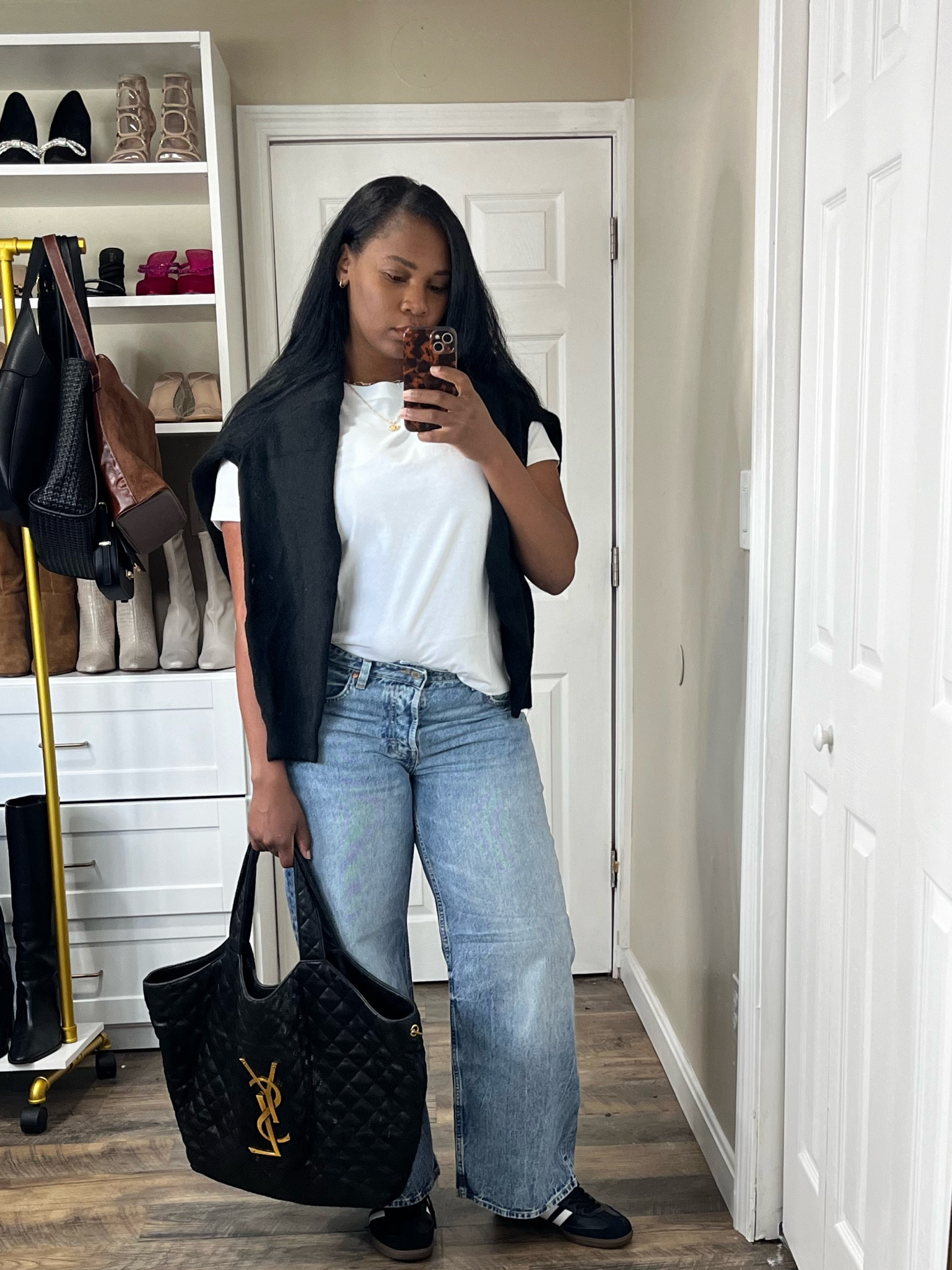 Casual fit 


#LTKStyleTip #LTKSeasonal #LTKFindsUnder100