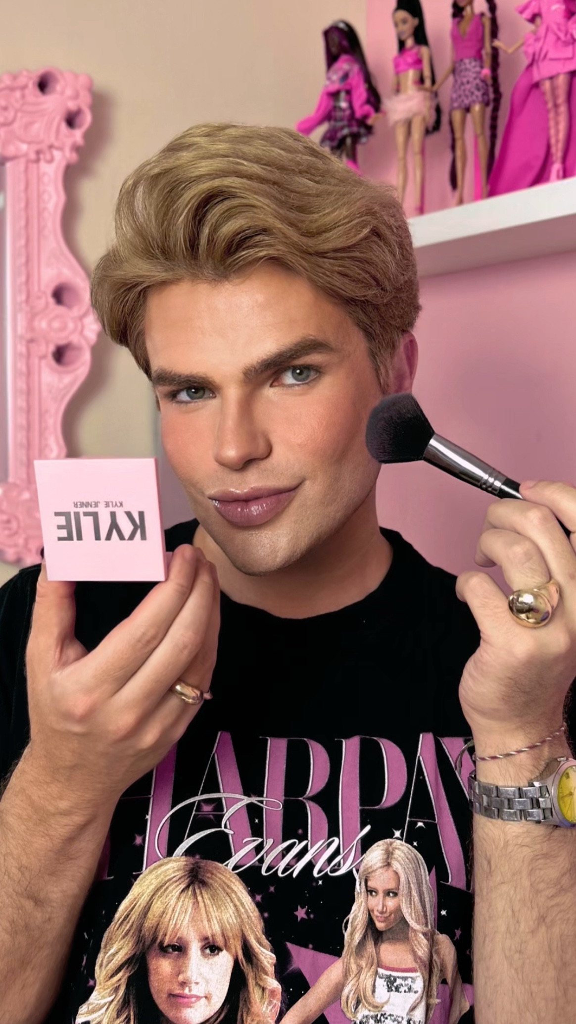 Blush compacto Kylie Jenner na cor Baddie On The Block 💕 

#LTKbeleza #LTKbrasil