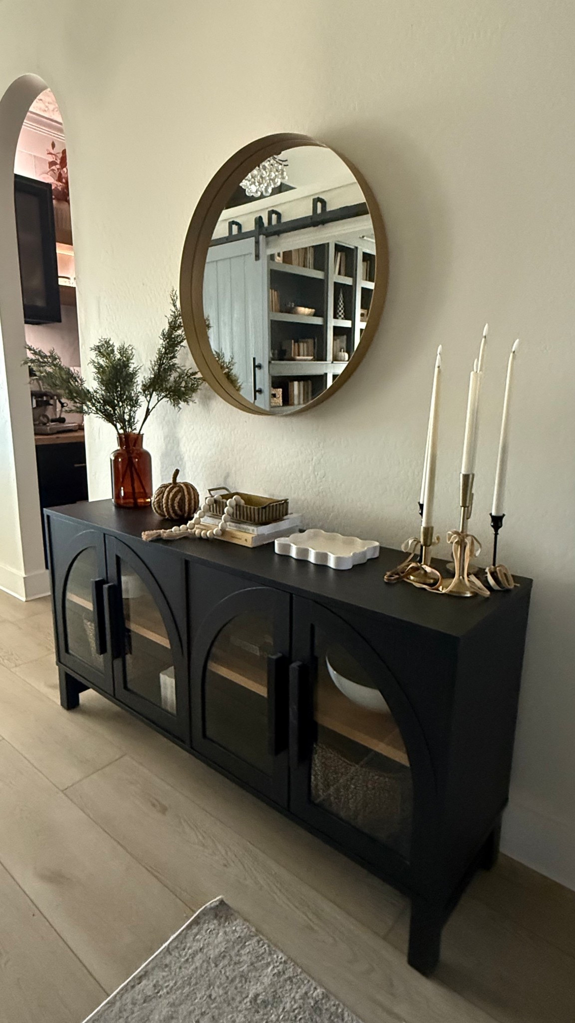 Fall coziness is here 🍂 Linked my exact decor for you here 🎃 