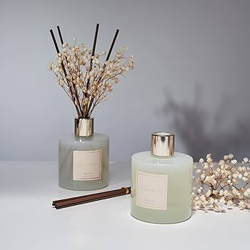 COCORRÍNA Reed Diffuser Set, 6.7 oz Clean Linen Scented Diffuser with Sticks Home Fragrance Reed... | Amazon (US)