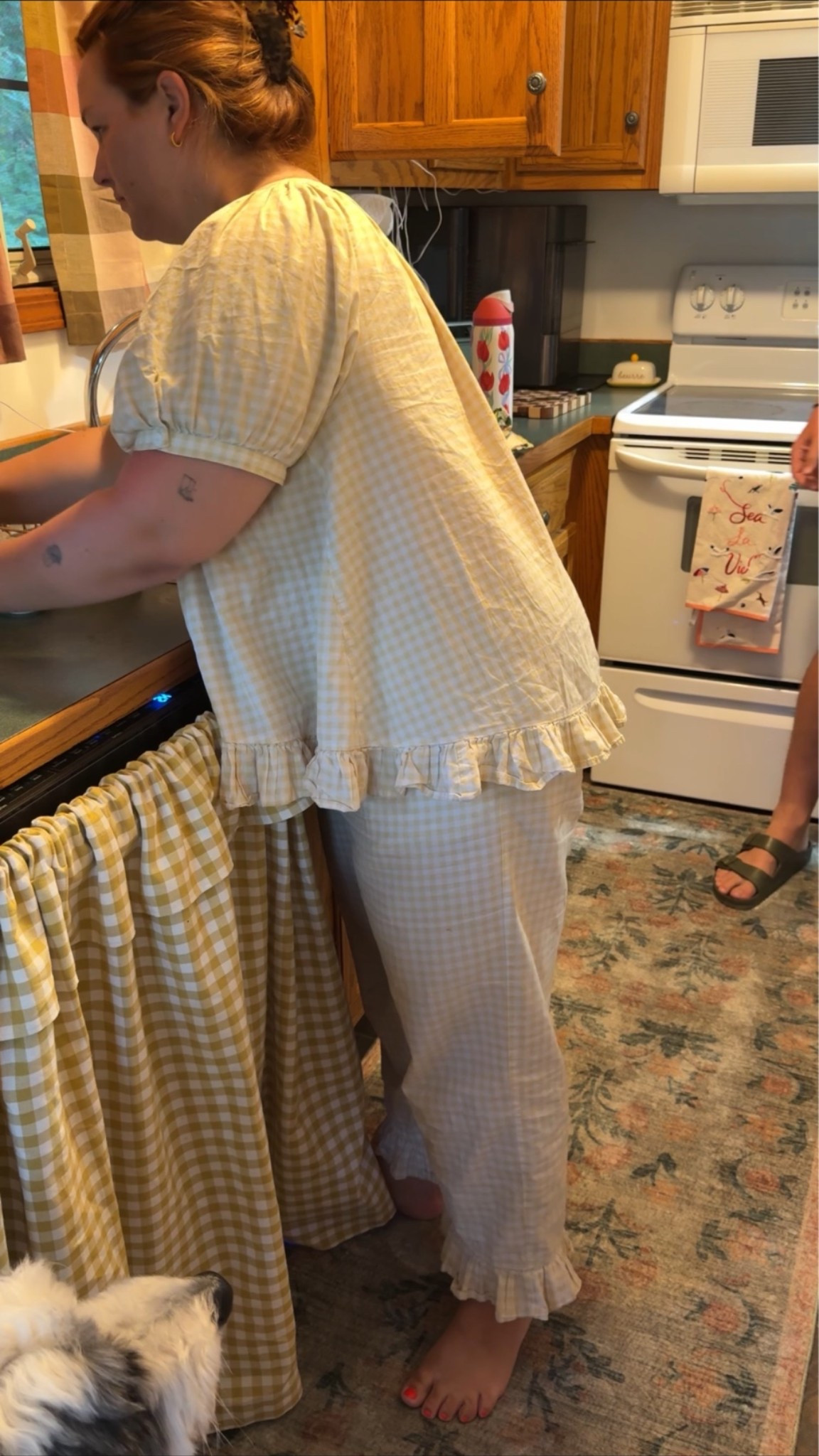 Dishwasher curtain! Some seller just a different pattern (mine is no longer available in the yellow) 🥲
