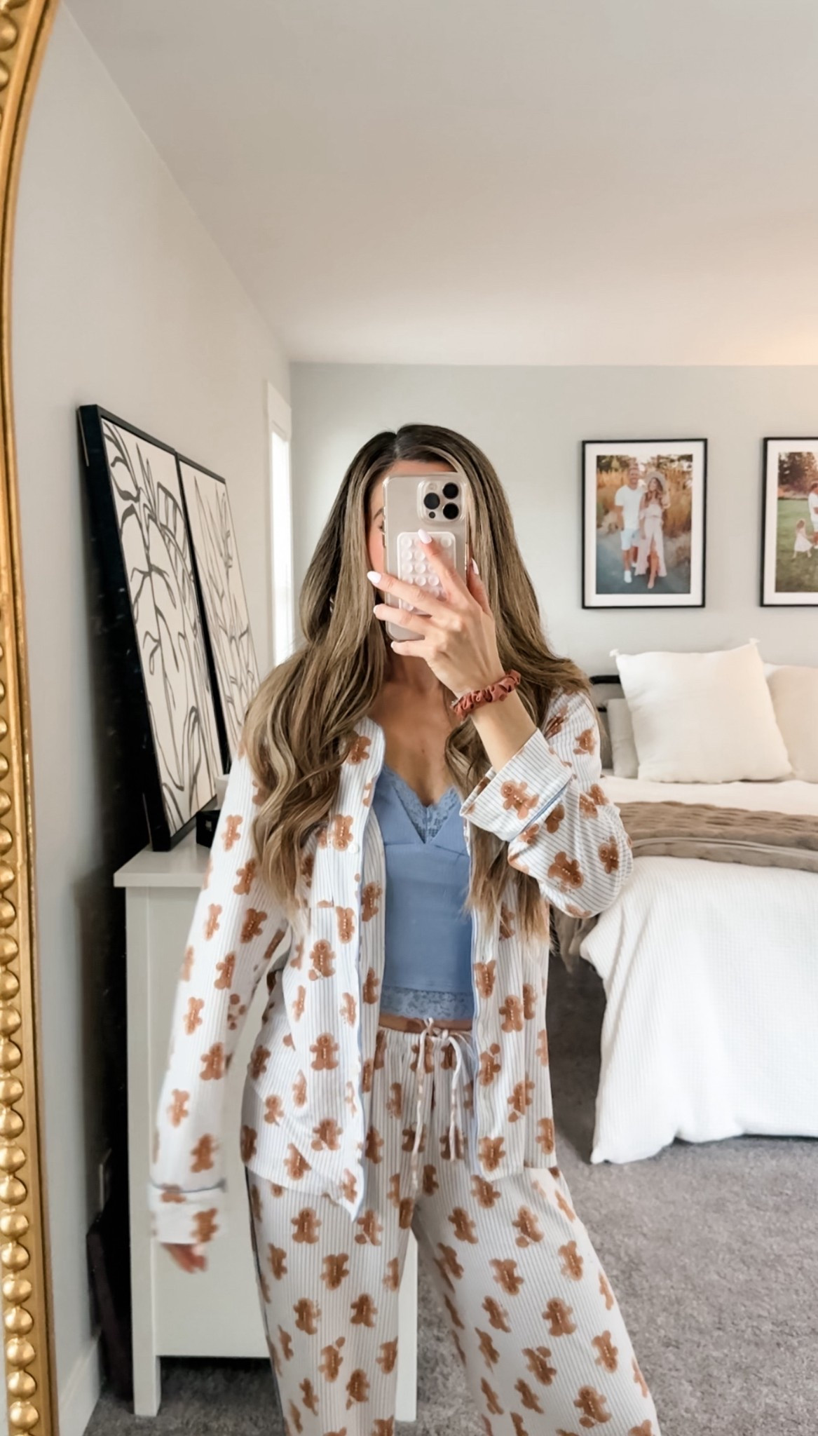 Gingerbread pjs 🍪 Wearing an xs in tops & bottom

#LTKFindsUnder100 #LTKHoliday #LTKPetite