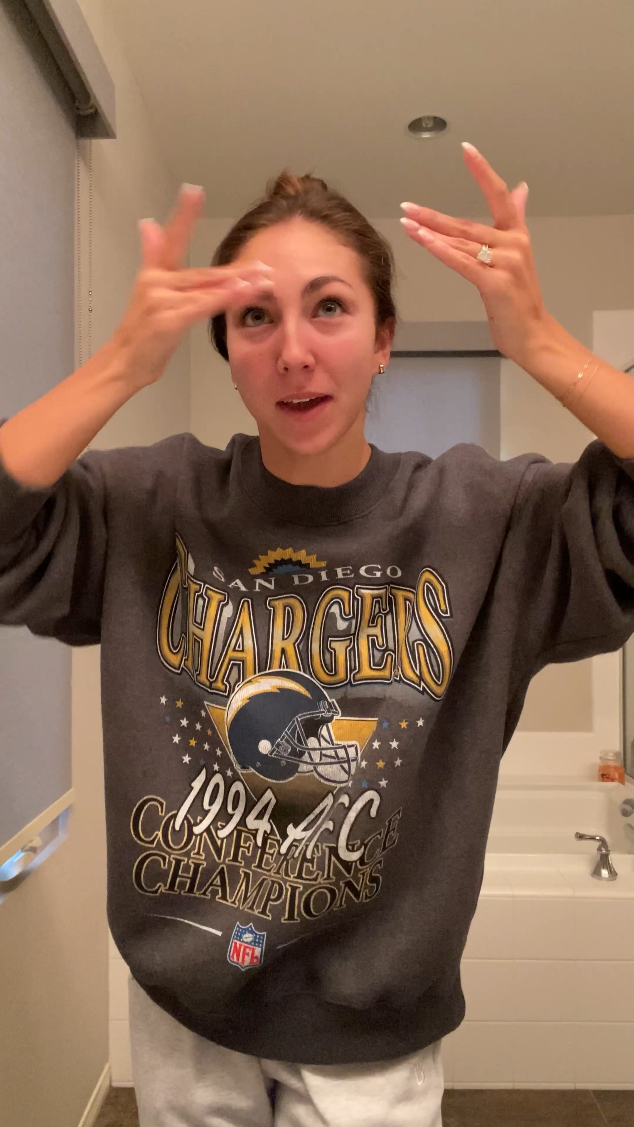 Game Day!
•
•
•
Football | football Sunday | fall | team | chargers | nfl | fall outfits 

#LTKbeauty #LTKstyletip #LTKSeasonal