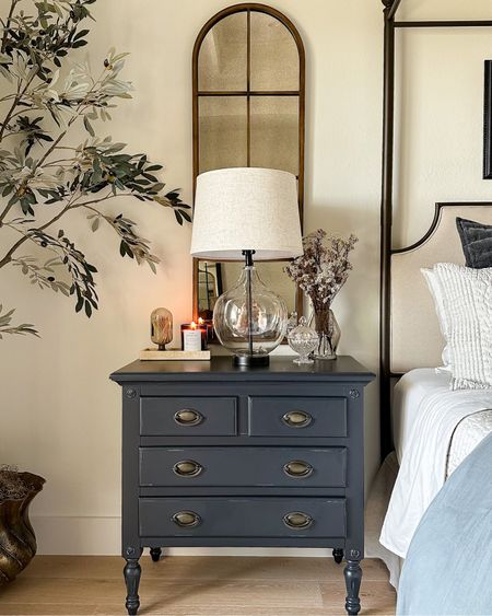 Simple fall nightstand decor from Target and Amazon!

black nightstand, lamp, arch wall mirror, bedroom styling, olive tree, marble tray, smoke glass vase, dried florals 

#LTKSeasonal #LTKfindsunder50 #LTKhome