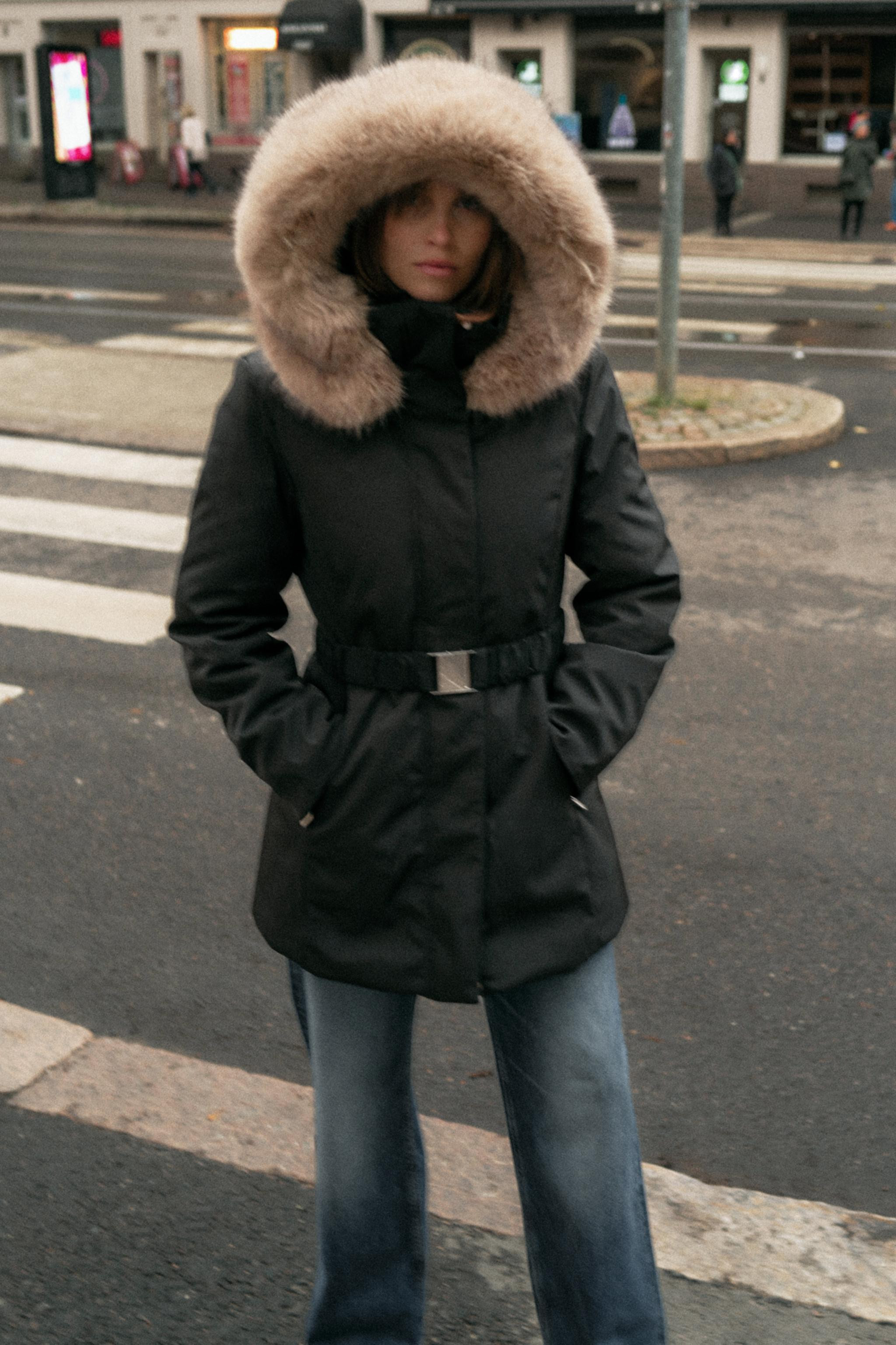 PUFFER JACKET WITH FAUX FUR HOOD, WATER AND WIND PROTECTION | Zara UK