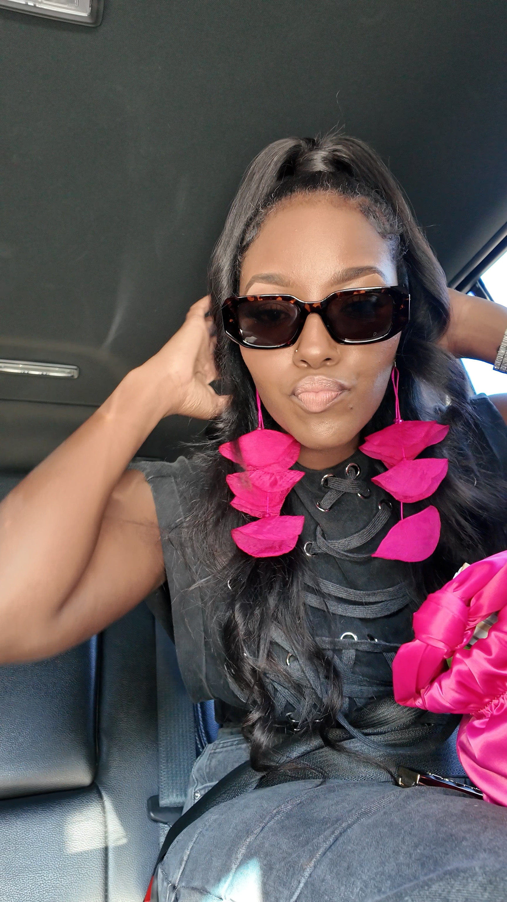 A little pop of pink 

#LTKStyleTip #LTKParties #LTKSeasonal