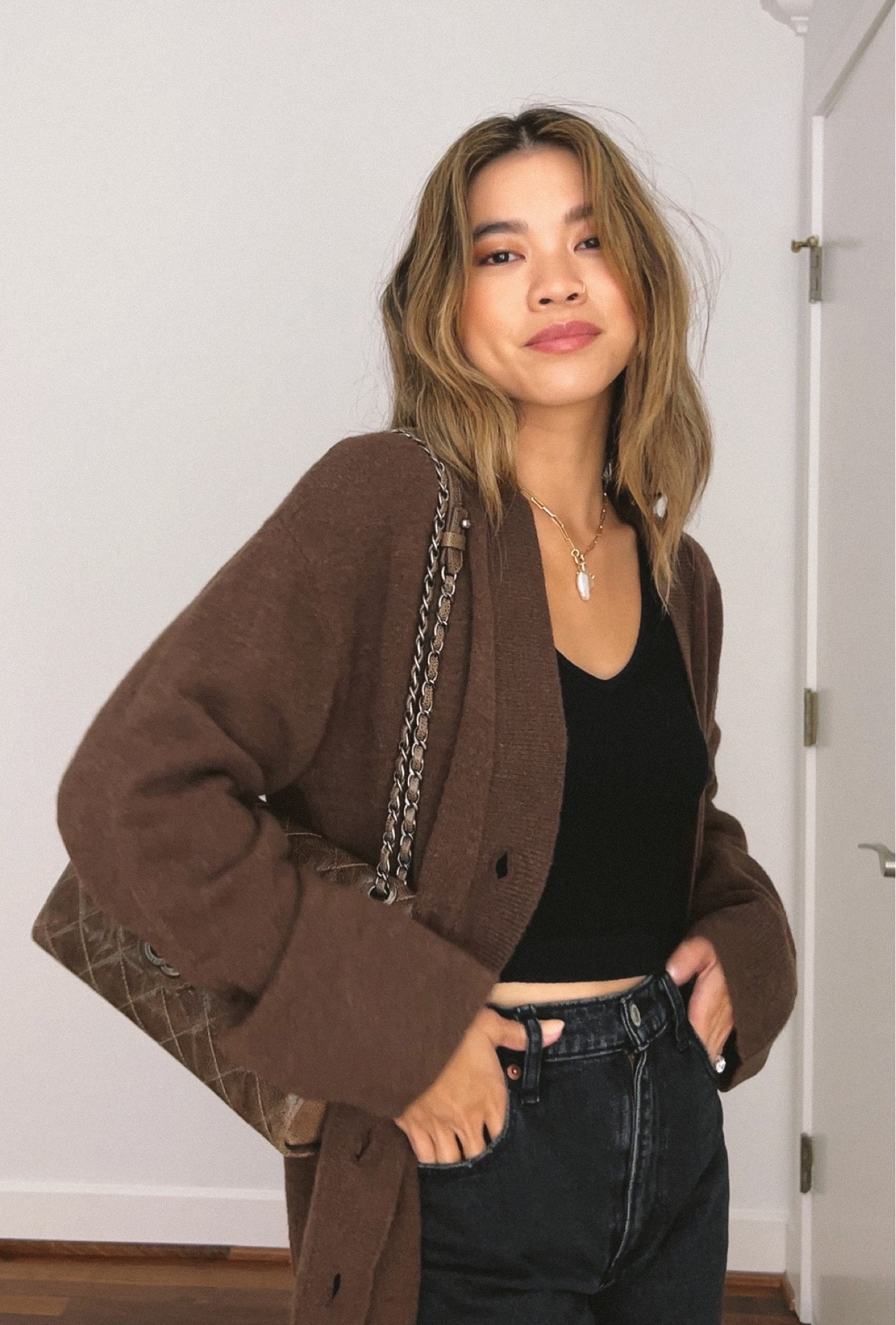 Fall is here and this revolve cardigan is the perfect piece to dress up any outfit! 



#mejuri 
#chanel
#lulu
#abercrombie

#LTKworkwear #LTKSeasonal #LTKitbag