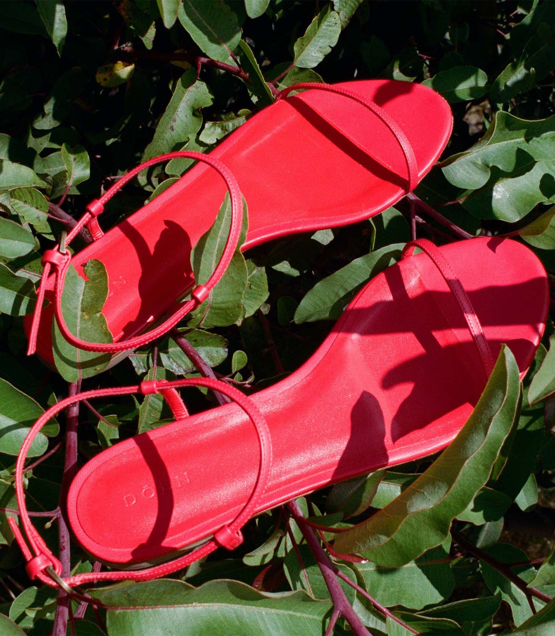 Sartene Sandal - Red Nappa | DÔEN | DOEN
