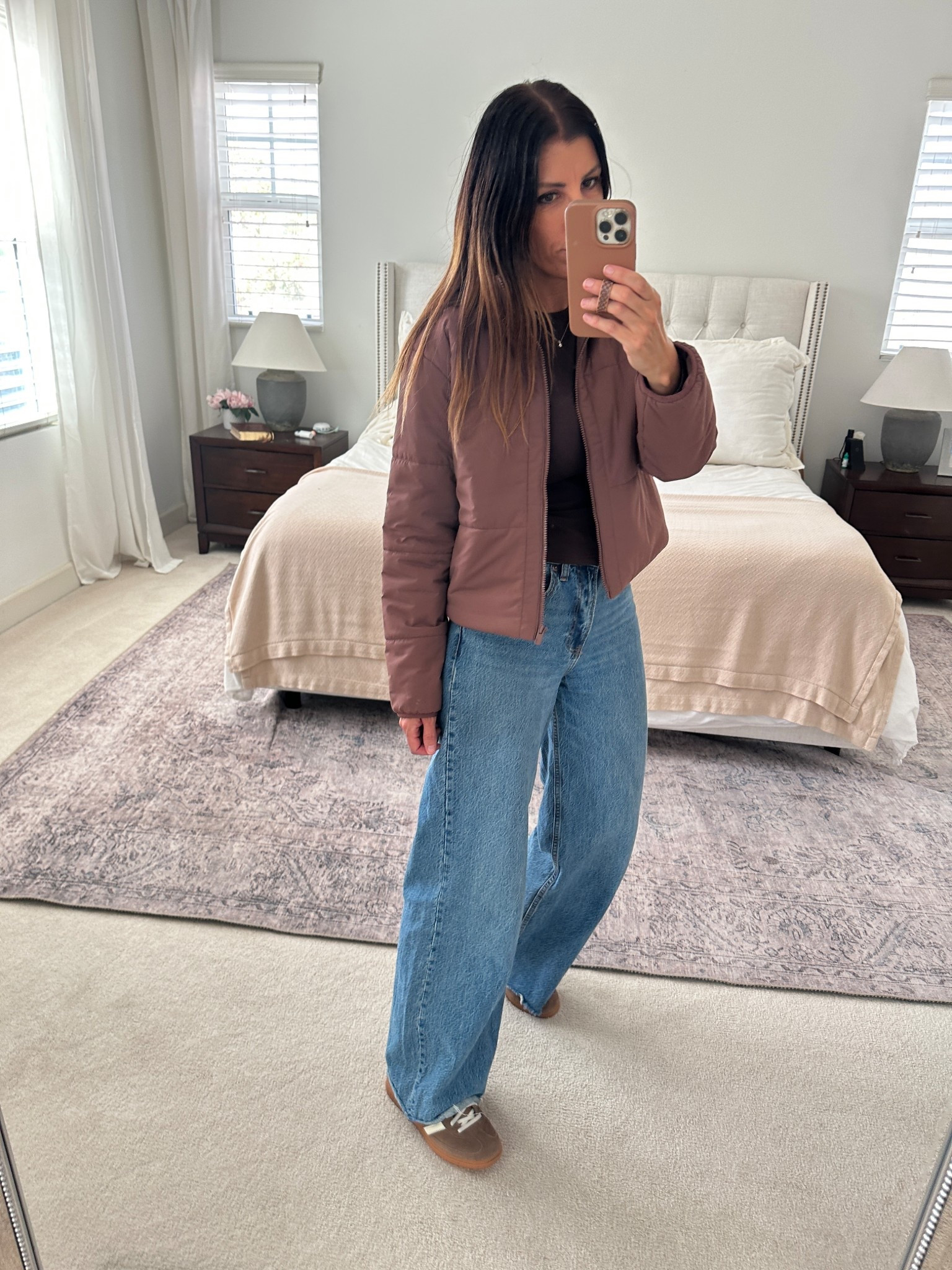 My fav wide leg jeans are on sale 20% off in app with code AF20. I’m wearing the long for extra length 🤎


#abercrombie #widelegjeans #AF #salealert #vuori 

#LTKSaleAlert #LTKootd #LTKTall