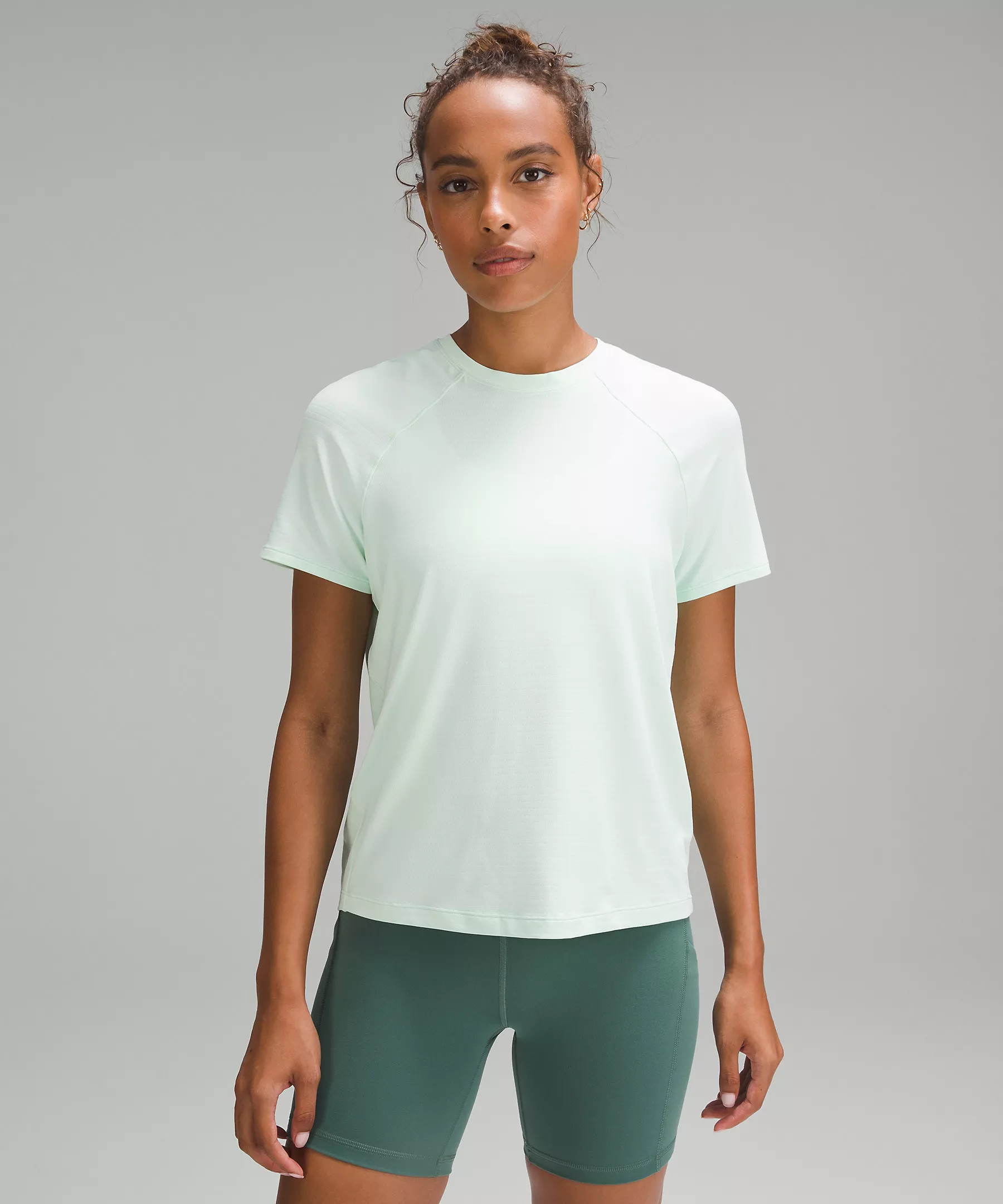 License to Train Classic-Fit T-Shirt | Women's Short Sleeve Shirts & Tee's | lululemon | Lululemon (US)
