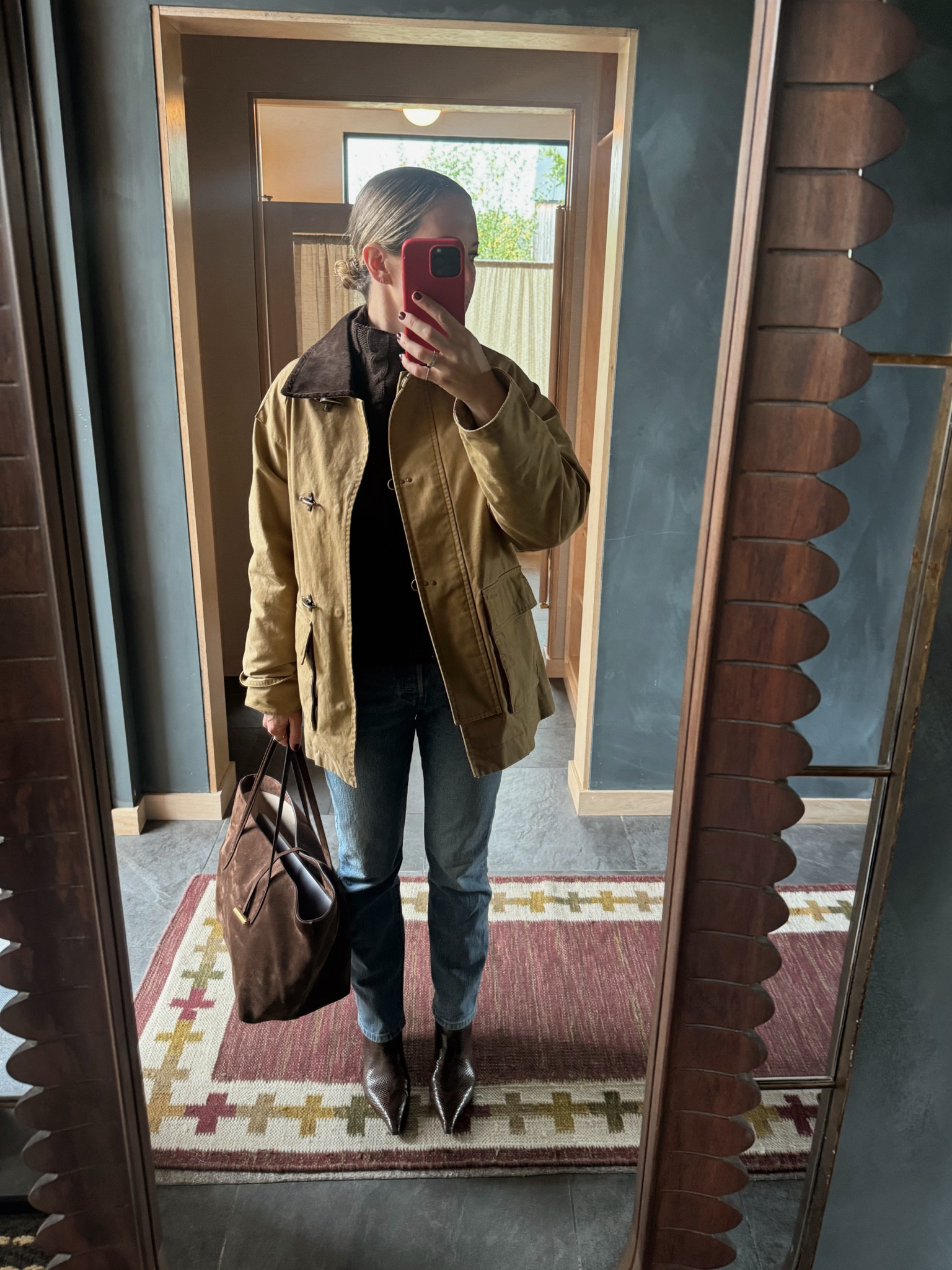 Jacket runs large. I'm in a small!
Sweater is last year COS. 
Boots run TTS and very comfortable. 