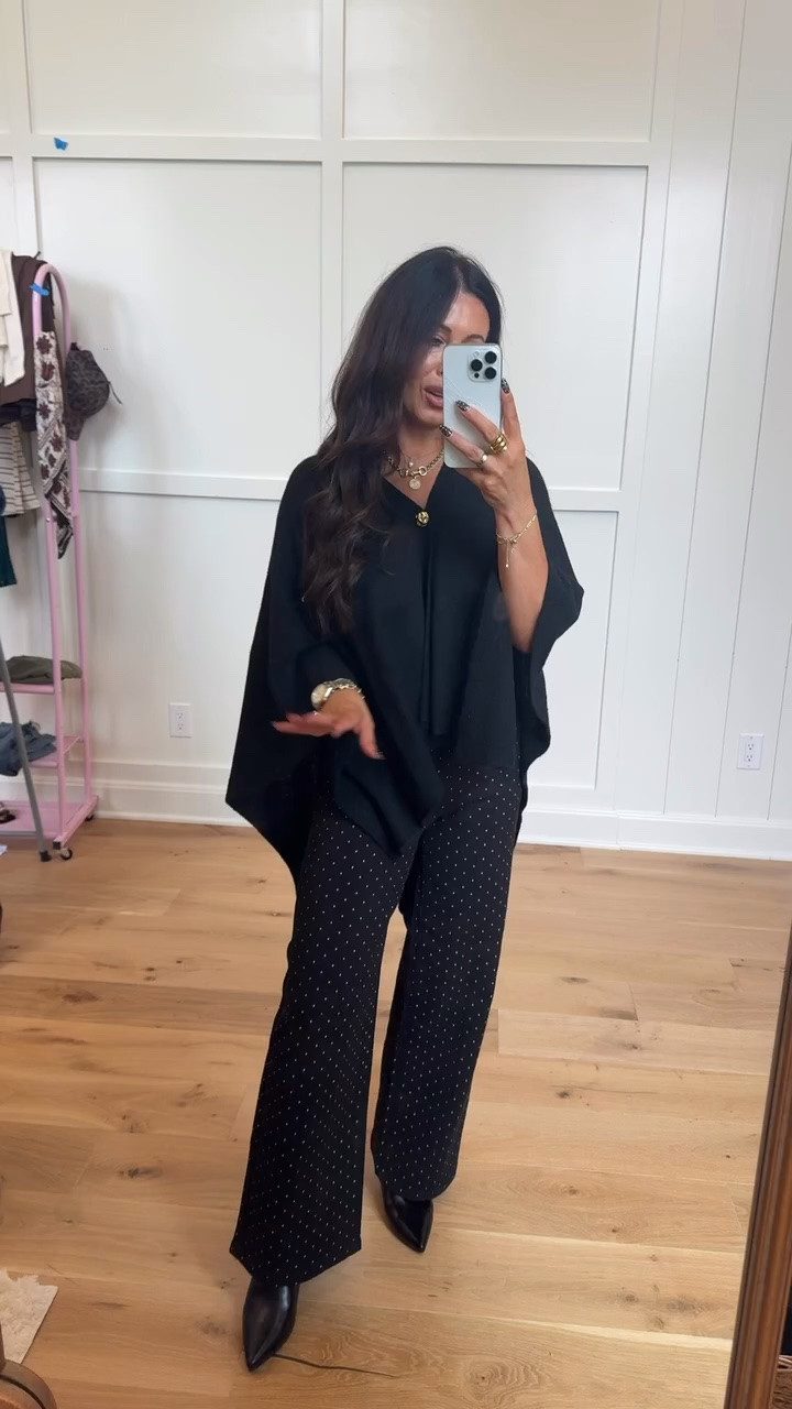 Walmart fall fashion is SO good right now! 🍂🤎 I found so many amazing new fall pieces—from cozy sweaters and cardigans to wide-leg jeans, cargo pants, fall dresses and easy everyday basics. These Walmart fall outfits are perfect for work, weekends, date nights, family pictures and everything in between. I linked all of my favorite affordable fall fashion finds in my Walmart Storefront!
#WalmartFashion #WalmartFinds #WalmartStyle #LTKFall #LTKFashion #FallFashion #FallOutfits #AffordableFashion #FallWardrobe #FallStyle #WalmartHaul #FallOutfitIdeas #SweaterWeather #WideLegJeans #FallDresses
