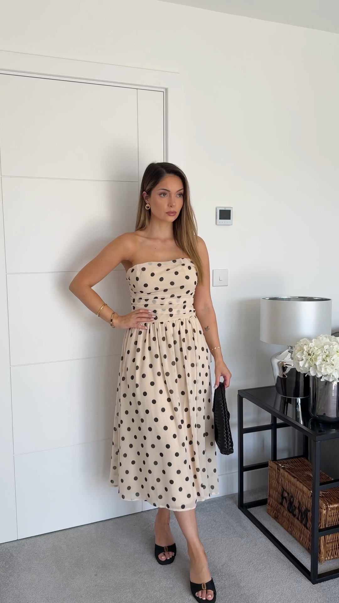 Summer dress idea

#summerdress #polkadot #polkadots #polkadotdress #gardenpartyoutfit #gardenpartylook #gardenpartydress #sttropez #monaco #southoffrance #parisian #parisianstyle #straplessdress #eveningwear #whattowear #stylingtips 

#LTKdresses #LTKwedding #LTKdatenight