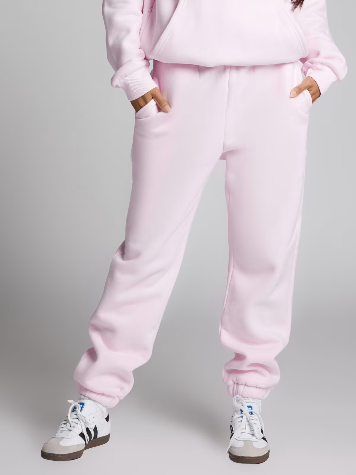 Travel Essentials Sweatpants | Comfrt