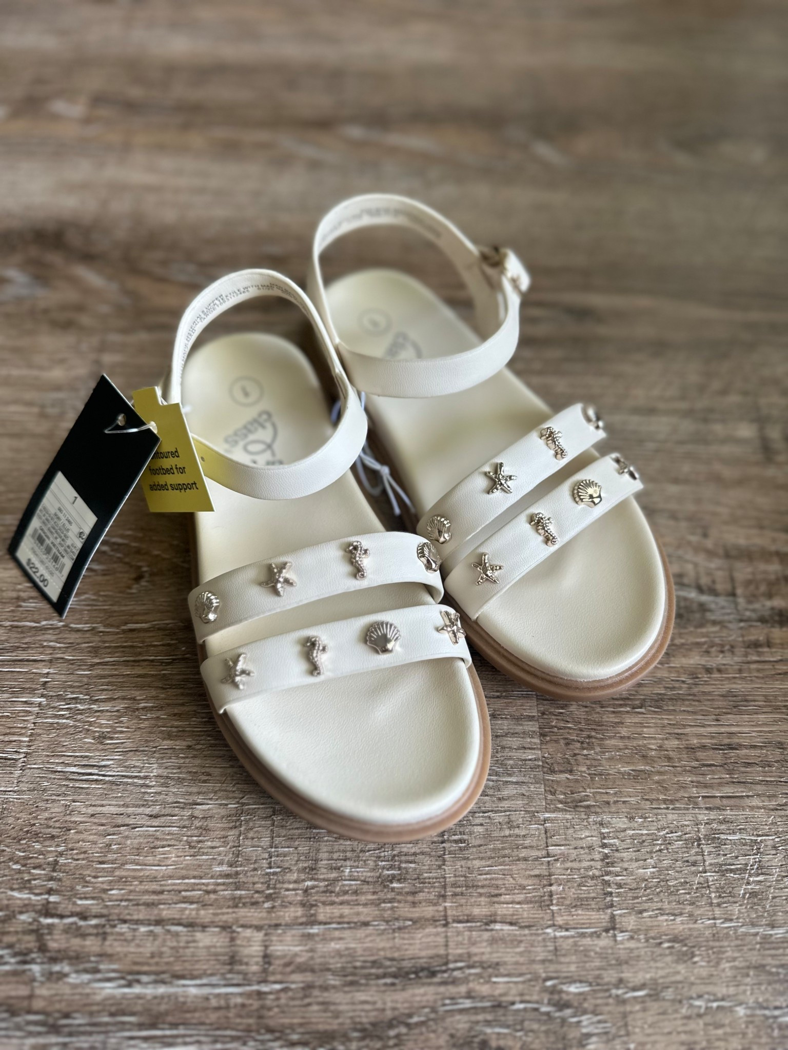 SEASHELL SANDALS FOR GIRLS | MOMMY AND ME SANDALS | VACATION SHOES FOR GIRLS | YOUTH GIRLS SANDALS #girlssandals #mommyandme #beachsandals #girlsfinds #seashellsandals

#LTKKids #LTKShoeCrush #LTKSeasonal