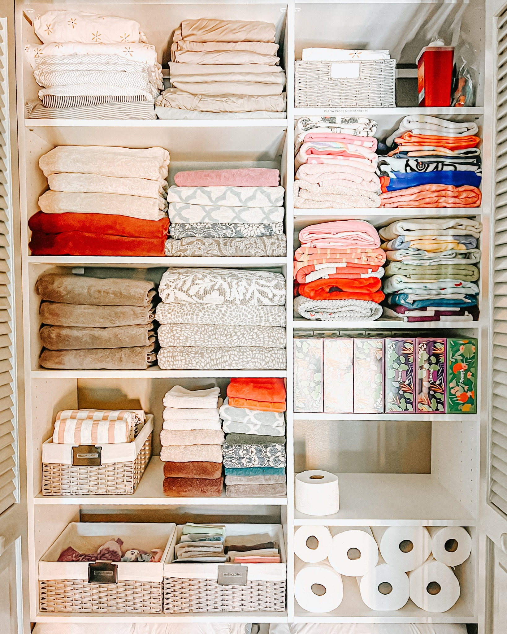 This picture is the perfect example of how organizing systems can grow with you. We moved this family to their new home and repurposed every single bit of product we had from when we organized their previous home. New spaces pose new challenges, but our systems are designed to grow and change with your life! 

#organizedbyjm #linencloset #bathroomorganization #homeorganizing #newhome