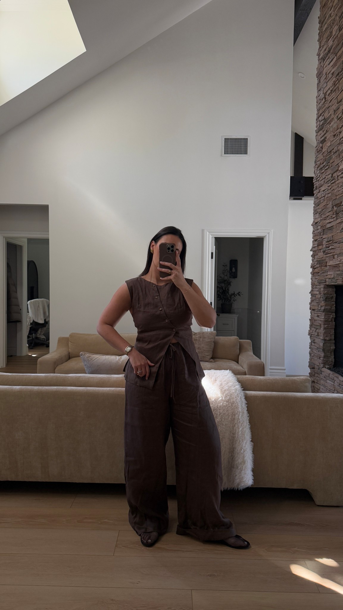 Brown linen set 
Vrg grl 
Brown pants 
Brown vest 

#LTKSaleAlert #LTKStyleTip #LTKFindsUnder100