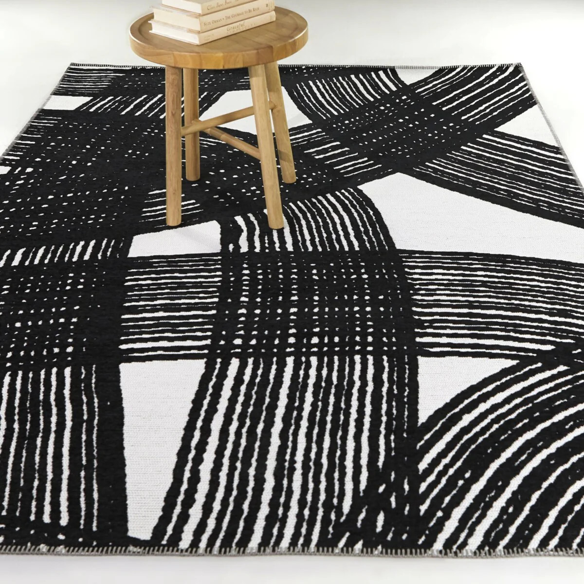 Meiselas Modern Abstract Indoor/Outdoor Area Rug | Overstock