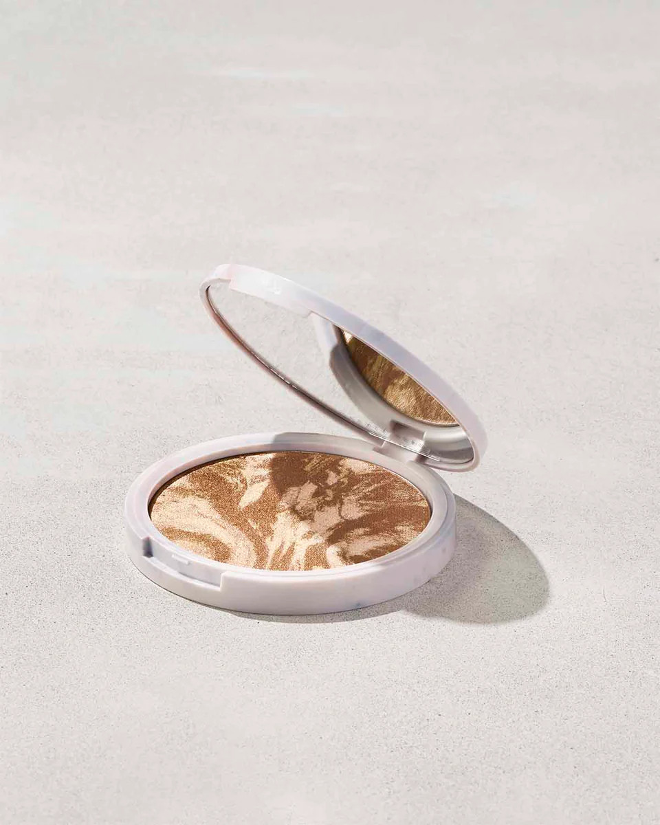 Toast'd Swirl Bronze Shimmer Powder — Chocolate Swiller | Fenty Beauty