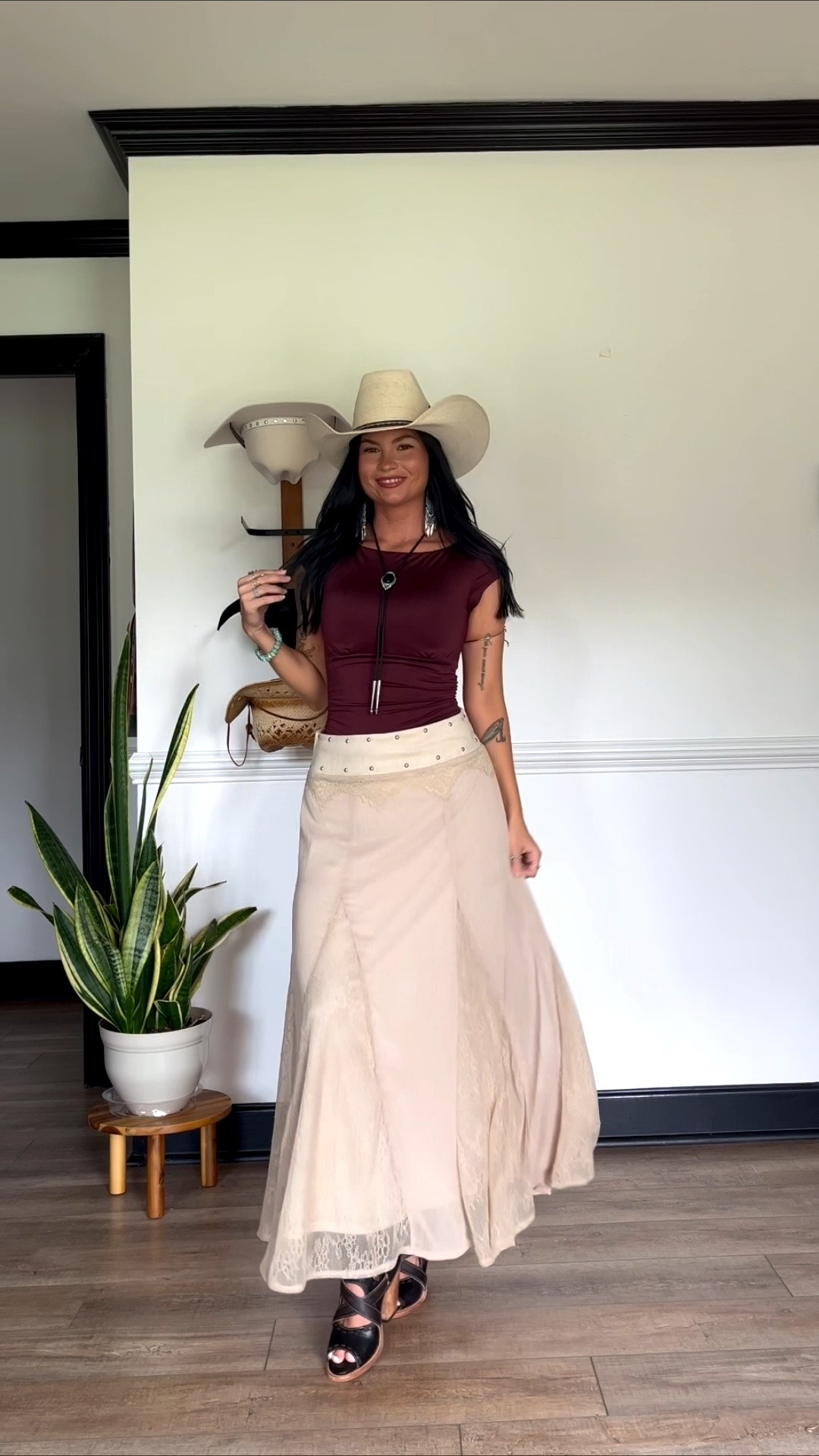 Moving into autumn 🍂 the neutral skirt with suede, so perfect! Added a basic burgundy top with it. Wearing small in both top and skirt! Heels and earrings aren’t available so adding similar

#LTKgrwm #LTKootd #LTKSeasonal