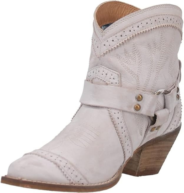 Dingo Womens Gummy Bear Snip Toe Boots Ankle Mid Heel 2-3" - Black | Amazon (US)