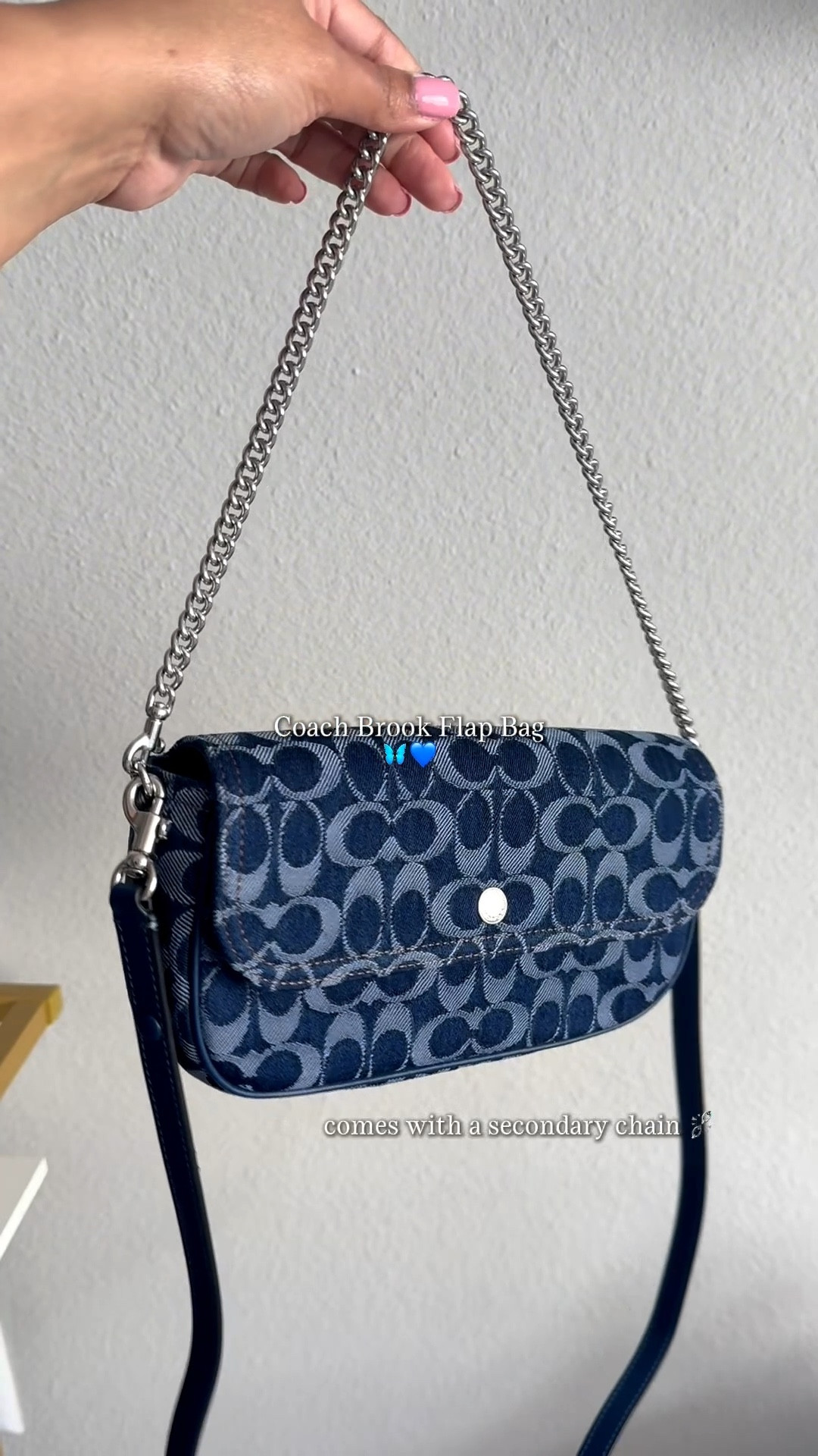 Unboxing the Coach Brook Flap Bag got this sweet baby on sale for $125

#LTKStyleTip #LTKSaleAlert #LTKItBag