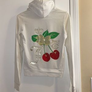 CHERRY VELOUR JUICY COUTURE ZIP UP SWEATER! White zip up! Size: Small VINTAGE! | Poshmark