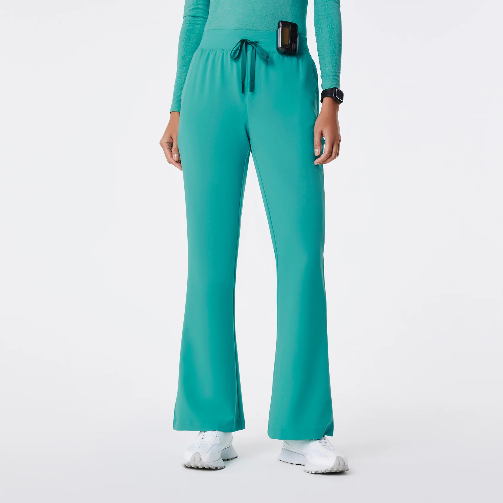 Women’s High Waisted Cordova Flare Scrub Pants - Oasis · FIGS | FIGS