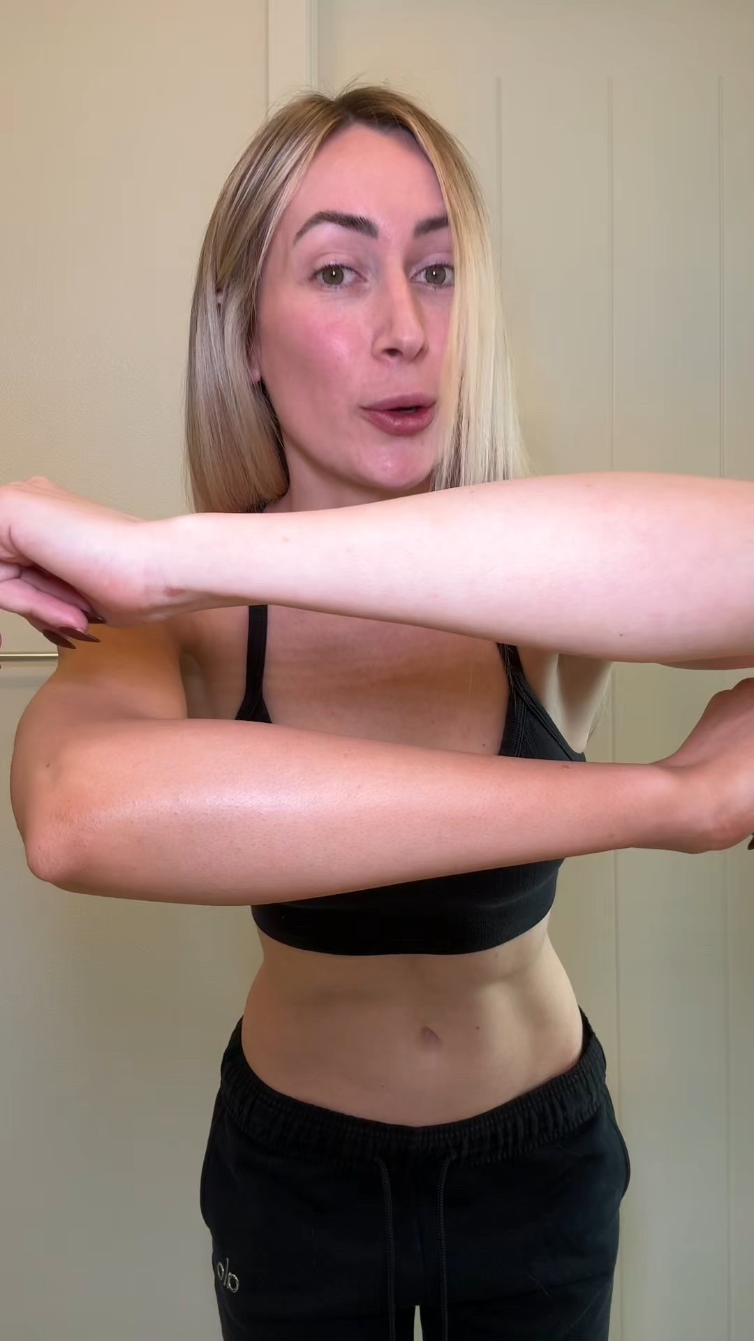 Found the best one-day tan that doesn't smell, streak, or feel sticky. Not a self-tanner — more like a bronzing lotion (no DHA = no smell). I'm obsessed @Bondi Sands
#selftan #selftanroutine #tanningproducts #bondisands #beautyhacks

#LTKBeauty