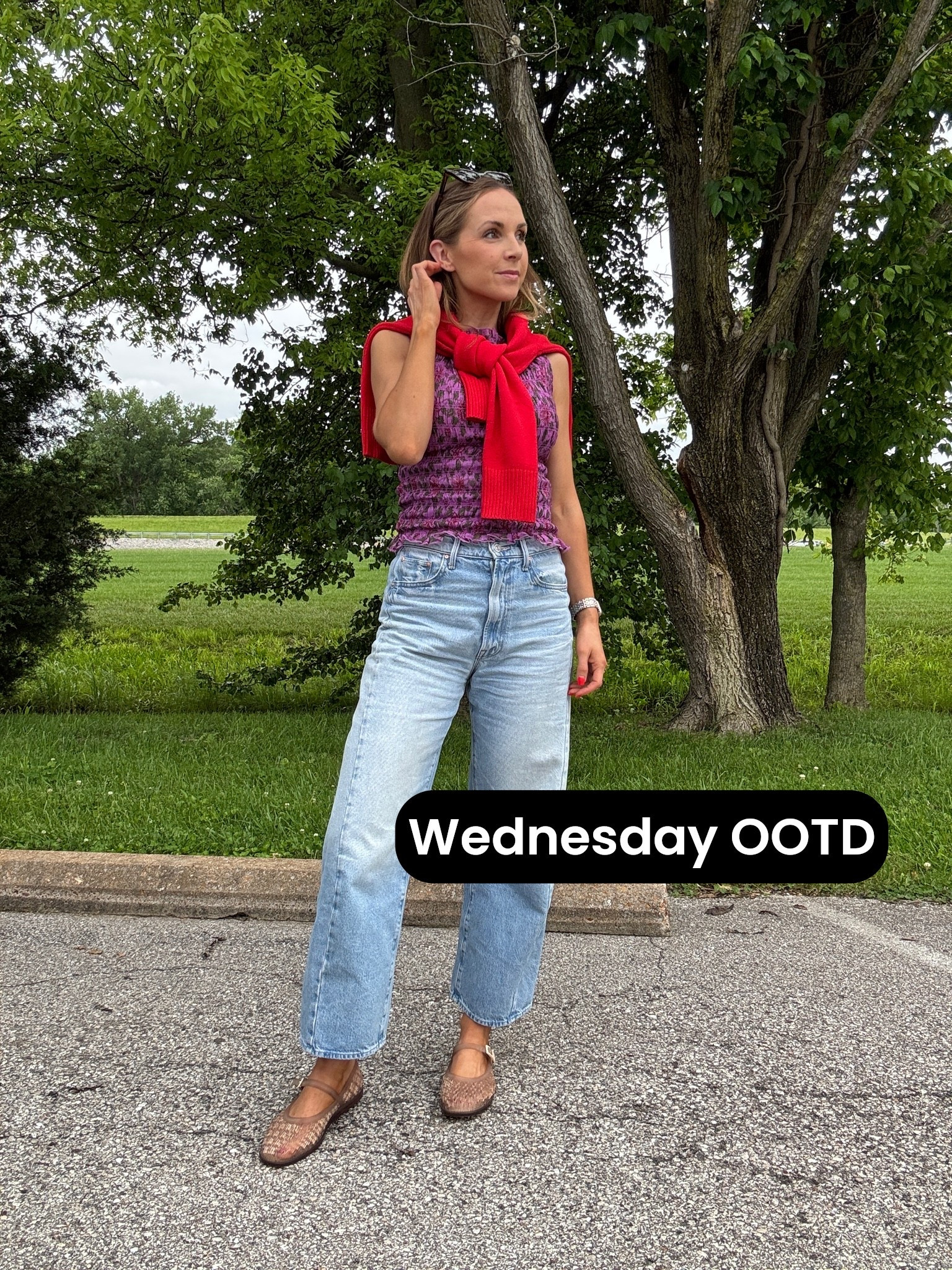 A colorful outfit of the day with my favorite relaxed jeans and a cute colorful top