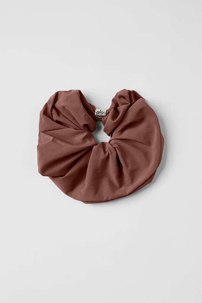 Bead It Oversized Scrunchie | Alo Yoga (US)