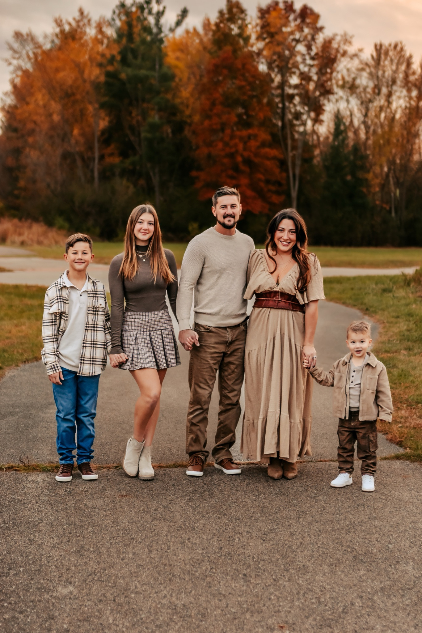 ✨ Meet the Messy Momma Family! ✨
Hey friends! I’m Samantha – a motherhood & family photographer, small business owner, and the heart behind Messy Momma Memories. 💛 As a mom of three, I know firsthand how fast these little moments fly by, which is why I’m so passionate about capturing the love, chaos, and magic of family life.
📸 Meet my crew:
👧 Brianna – My volleyball-loving, kind-hearted oldest. She’s rocking her American Eagle fit and growing up way too fast!
🏒 Michael – My sports-obsessed middle, always on the move between hockey rinks and football fields. He’s looking sharp in Old Navy.
🎉 Matthew – My wild, fearless, and goofy little guy who keeps us all on our toes, also dressed in Old Navy.
🛠 My husband – The hardworking carpenter and rock of our family, who somehow manages to keep up with all of us!
✨ Me – The woman behind the camera (but finally in front of it for once!), wearing an Amazon dress styled with my favorite Free People belt.
Family photos are so important, and trust me, moms – get in the frame! These moments are worth remembering. ❤️
Drop a 💛 if you’re also soaking up every messy, beautiful second of family life!
#MessyMommaMoments #MeetTheFamily #MomLifeUnfiltered #LTKFamily #FamilyPhotoshoot #MomBehindTheCamera #LTKStyle #AmazonFashion #FreePeopleStyle #OldNavyKids #AmericanEagleStyle #MomBossLife #HockeyMom #VolleyballMom #MomOfThree


#LTKSeasonal #LTKFamily #LTKMidsize