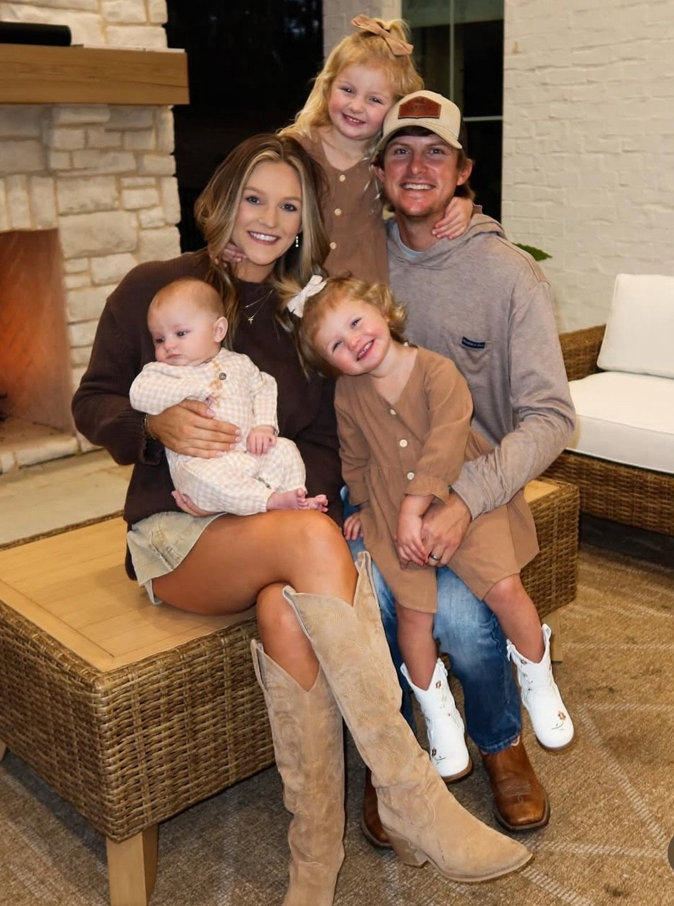 Thanksgiving outfits! My skirt is from last year, so I added some similar options 🤎

#LTKootd #LTKHoliday