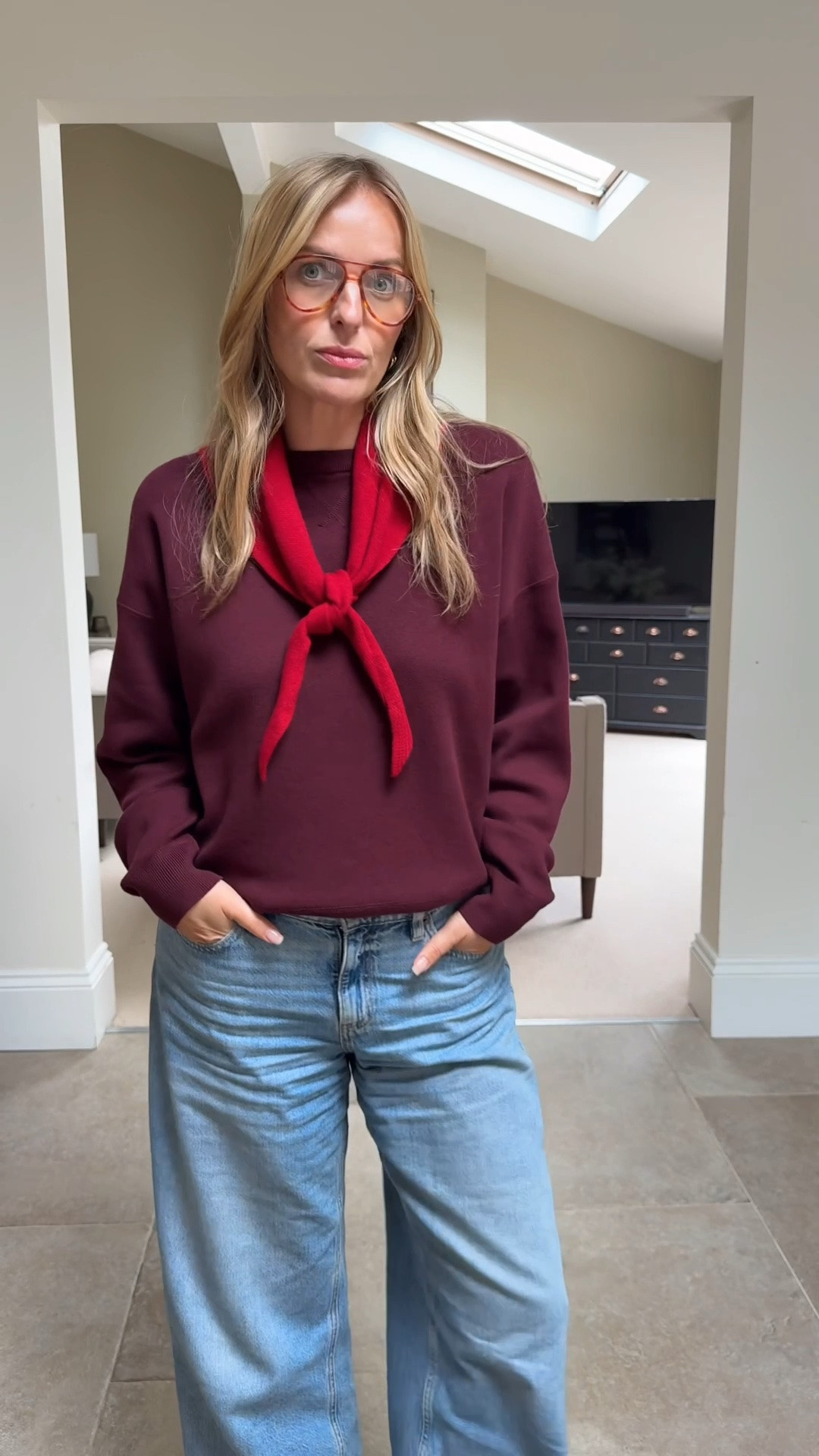 100% merino wool 
Super soft and non scratchy 
11 shades 
And under £15 
I’m wearing the red which is brighter in reality - a true cherry red 

These neck scarfs are a great autumn wardrobe addition. 
Great for gifting too 😉
Ad

#LTKautumn #LTKuk #LTKgiftguide