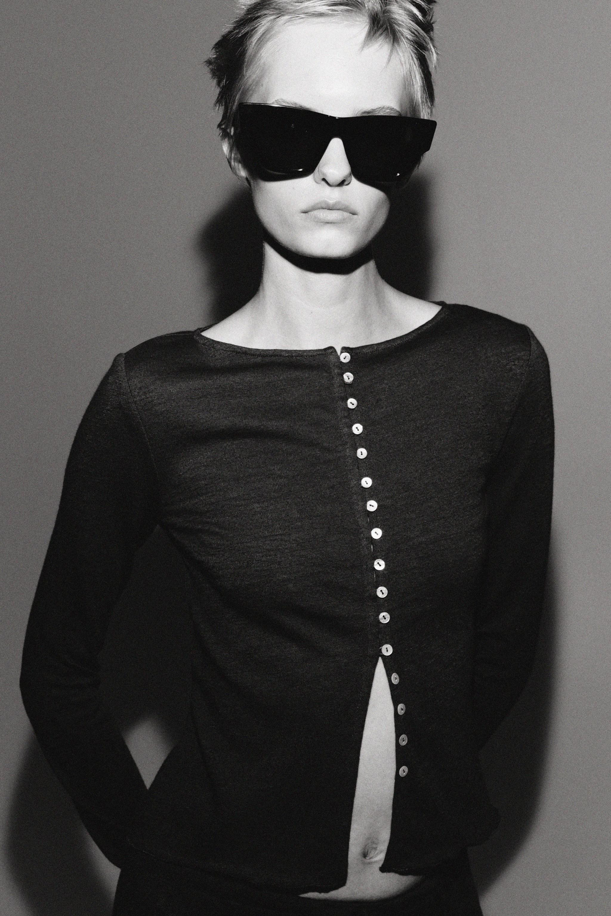 RUSTIC BUTTON-UP T-SHIRT | Zara UK