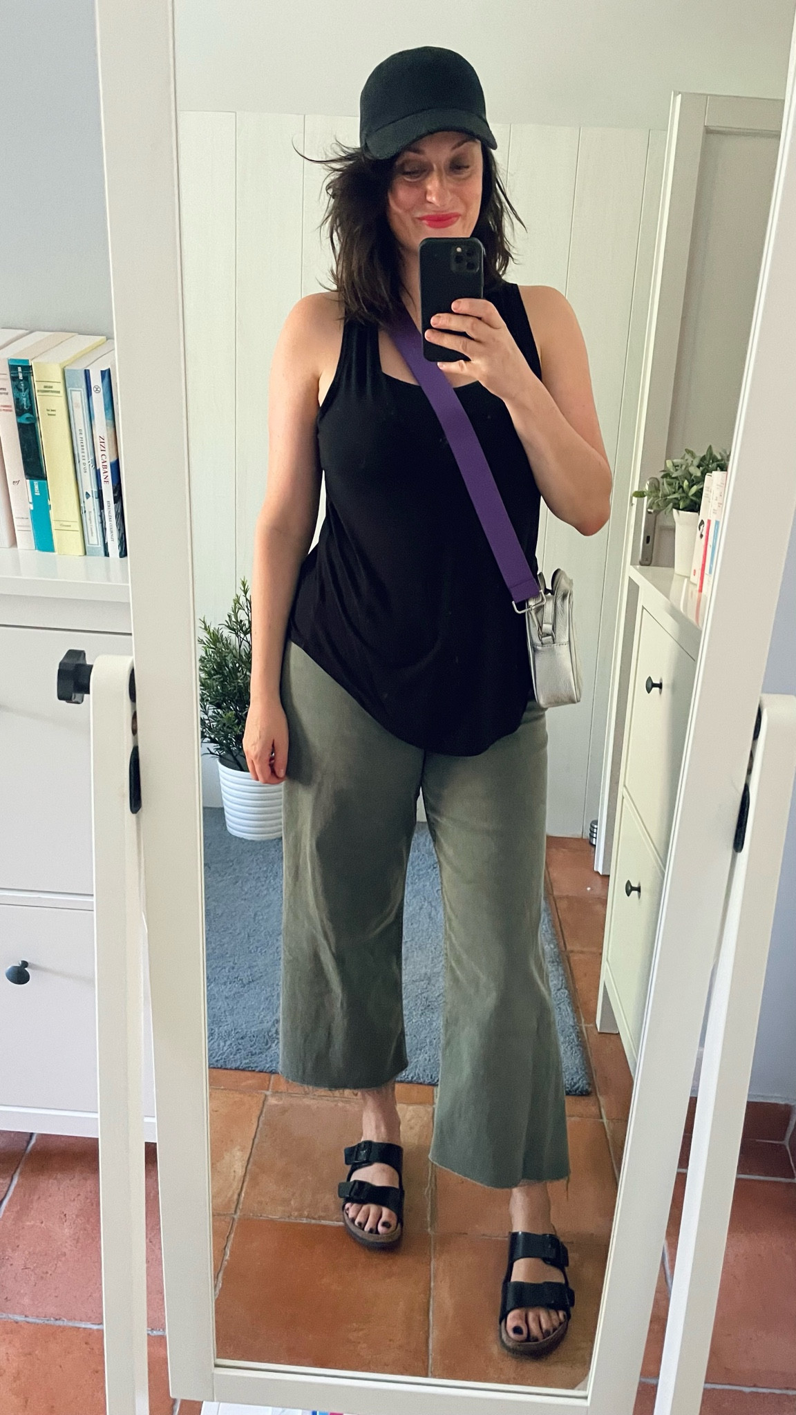 Black mesh cap C&A / Black tank CRZ Yoga / Khaki barrel jeans Kiabi / Silver leather bag Patrizia Pepe / Black patent slides Birkenstock 

#LTKover40 #LTKeurope #LTKmidsize