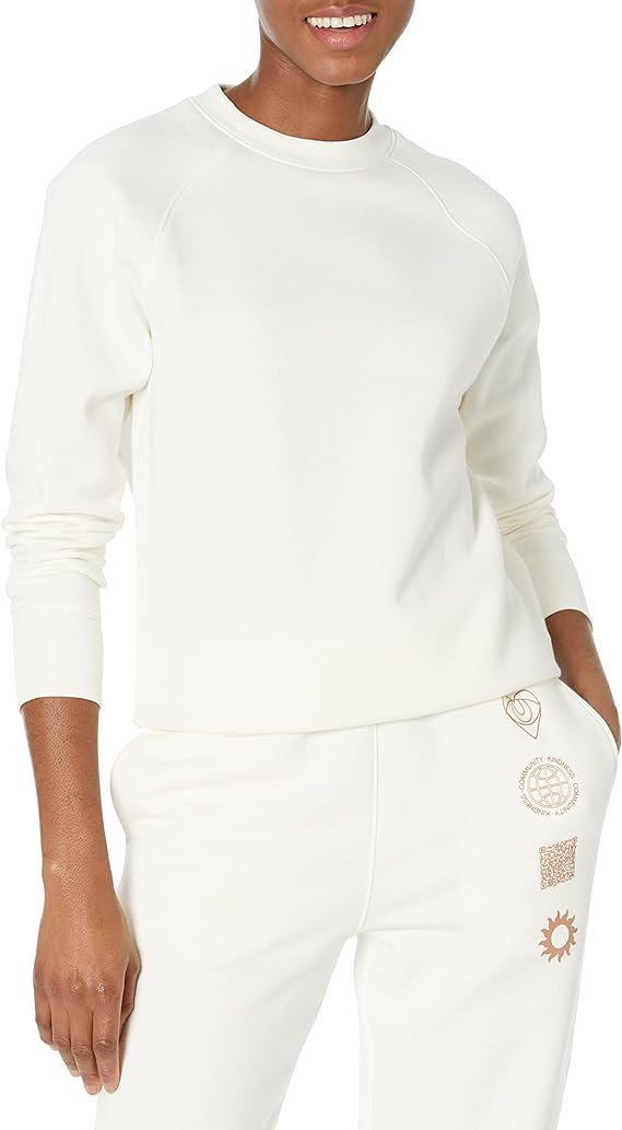 Amazon Essentials Women's Relaxed-Fit Crew Neck Long Sleeve Sweatshirt (Available in Plus Size) | Amazon (US)