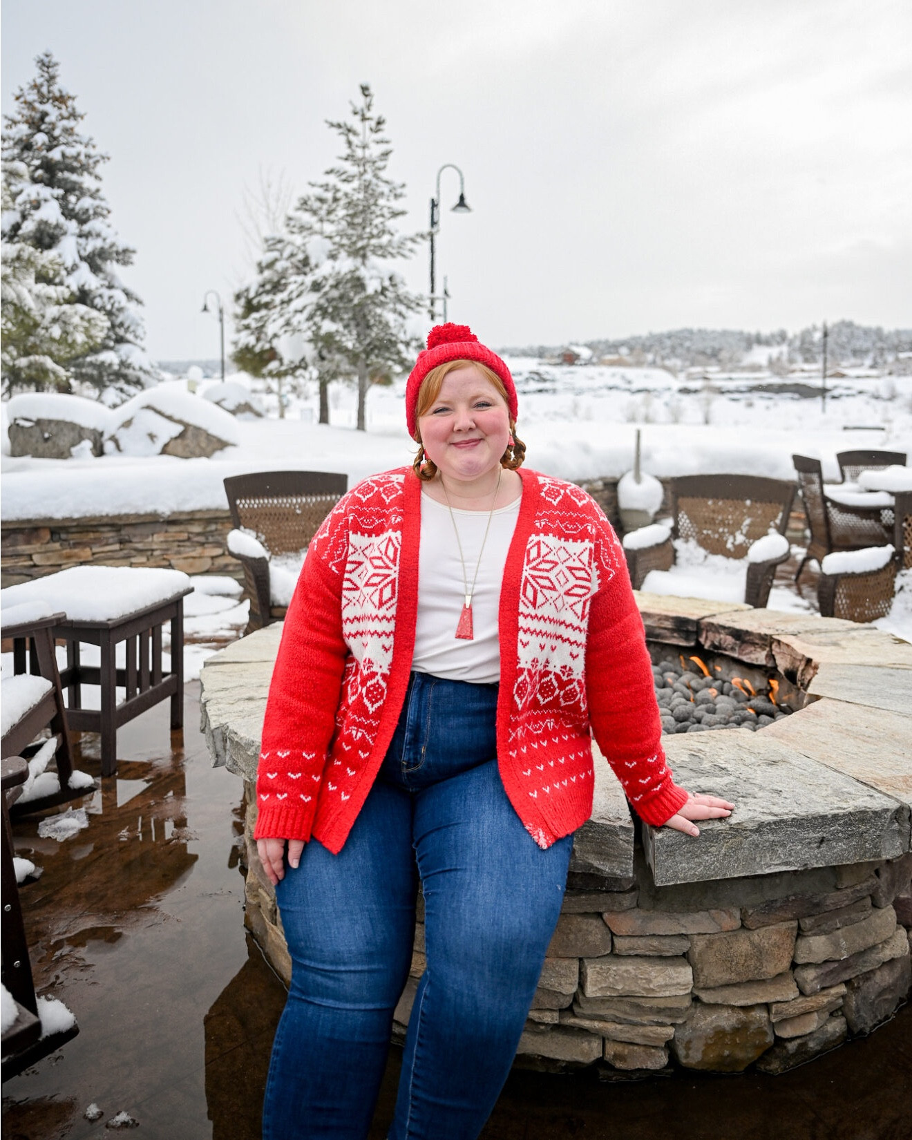 The Ski Trip Edit 🎿🫕🗻 If you’re as inspired by the Apres ski aesthetic as I am, here are the styles to add to your winter wardrobe.

Alpine sweaters
Quarterzips
Turtlenecks and mock neck tops
Coordinating athletic and lounge sets
A color palette of icy blue, navy, red, white, and black
Fur-lined boots and fuzzy socks
Fuzzy winter hats and Pompom beanies
Knit headbands and faux fur earmuffs
Thermal leggings and long-sleeved tees
Snow suits and ski jackets

#LTKPlusSize #LTKSeasonal #LTKActive