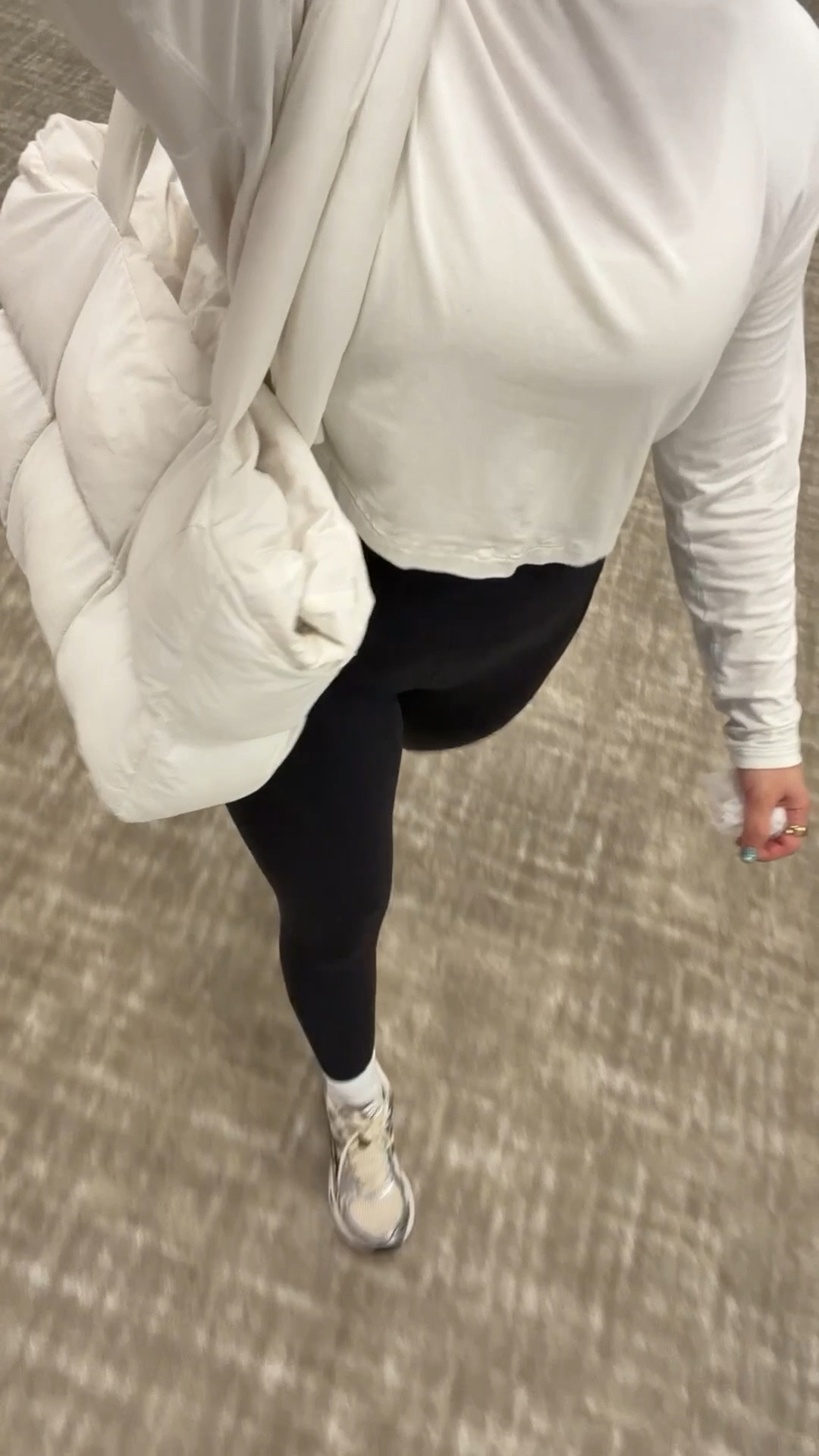 White long sleeve: small
White sports bra: 2 
Leggings: small
Sneakers: 5 men
White ankle socks 
Puffer tote bag

#LTKActive #LTKootd #LTKSaleAlert