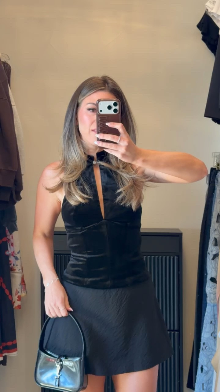 abercrombie black sienna skort dressed up for date night or special occasion

i do a xs skort & small top

Vici code: emerson30
divi: emerson15

Resortwear
Destination wedding
Summer party
Spring event
Swimwear
Pool day
Coverup
Floral
Crochet

#LTKootd #LTKgrwm #LTKSeasonal