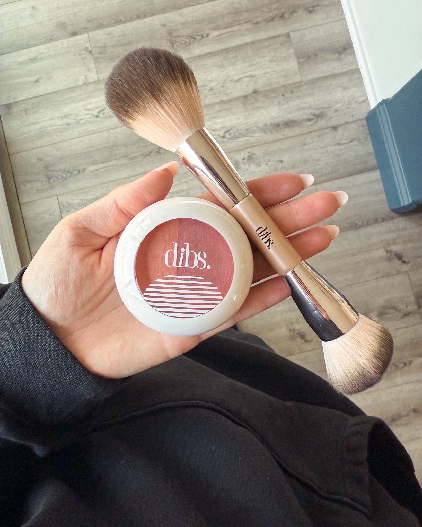 A make up staple of mine 💋

Beauty find, makeup tip, fresh faced makeup, spring makeup, summer makeup look, dibs beauty, Courtney Hamilton

#LTKFindsUnder50 #LTKBeauty #LTKGiftGuide