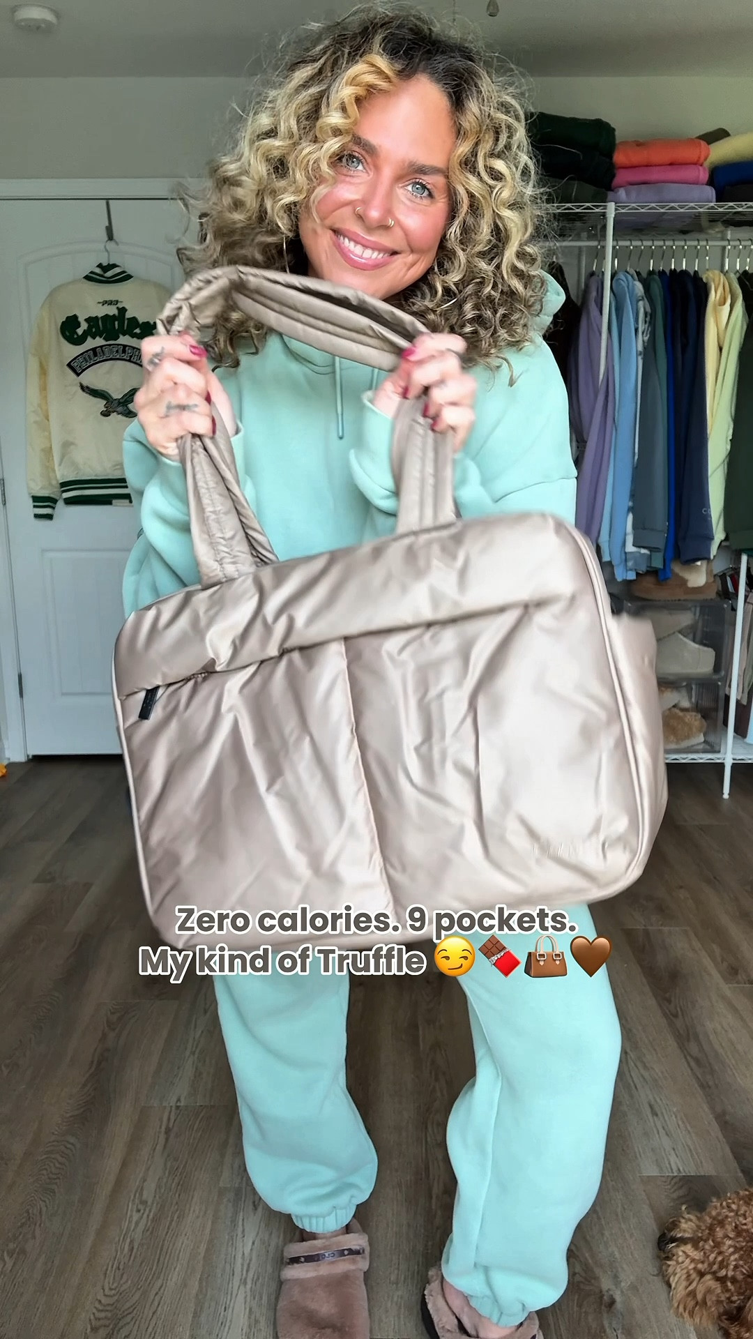 Can’t Truffle with perfection 😏🍫👜🤎

#comfrt #weekenderbag #travelbag #travelessentials #travelmusthaves #giftideas2025 #holidaygiftguide #travelstyle 

#LTKItBag #LTKGiftGuide #LTKTravel